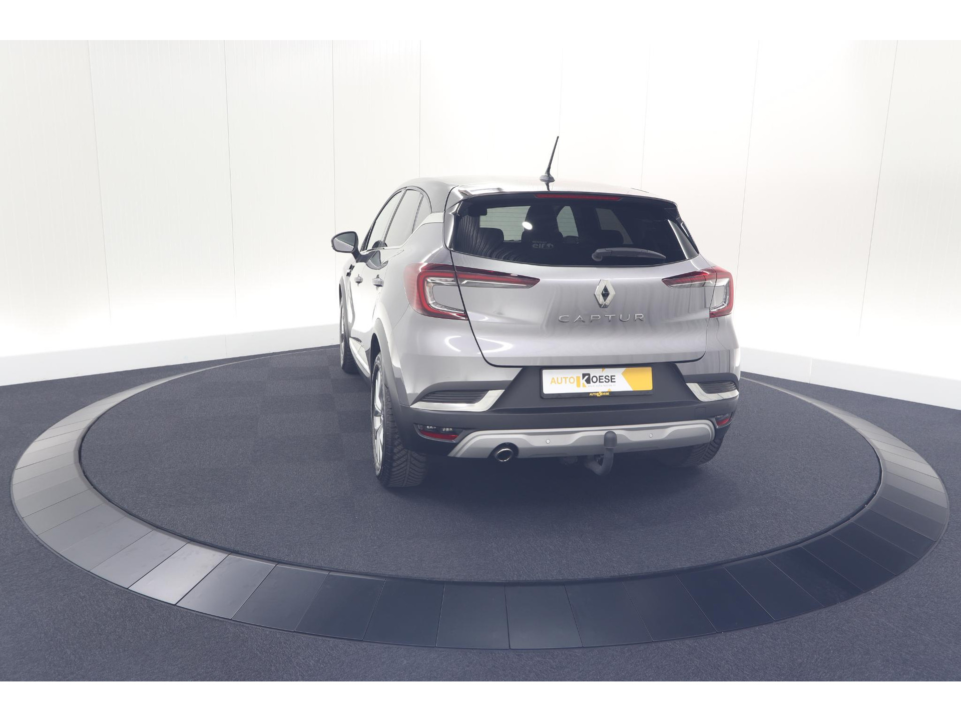 Renault Captur TCe 100 Intens | Trekhaak | Camera | Navigatie | Parkeersensoren