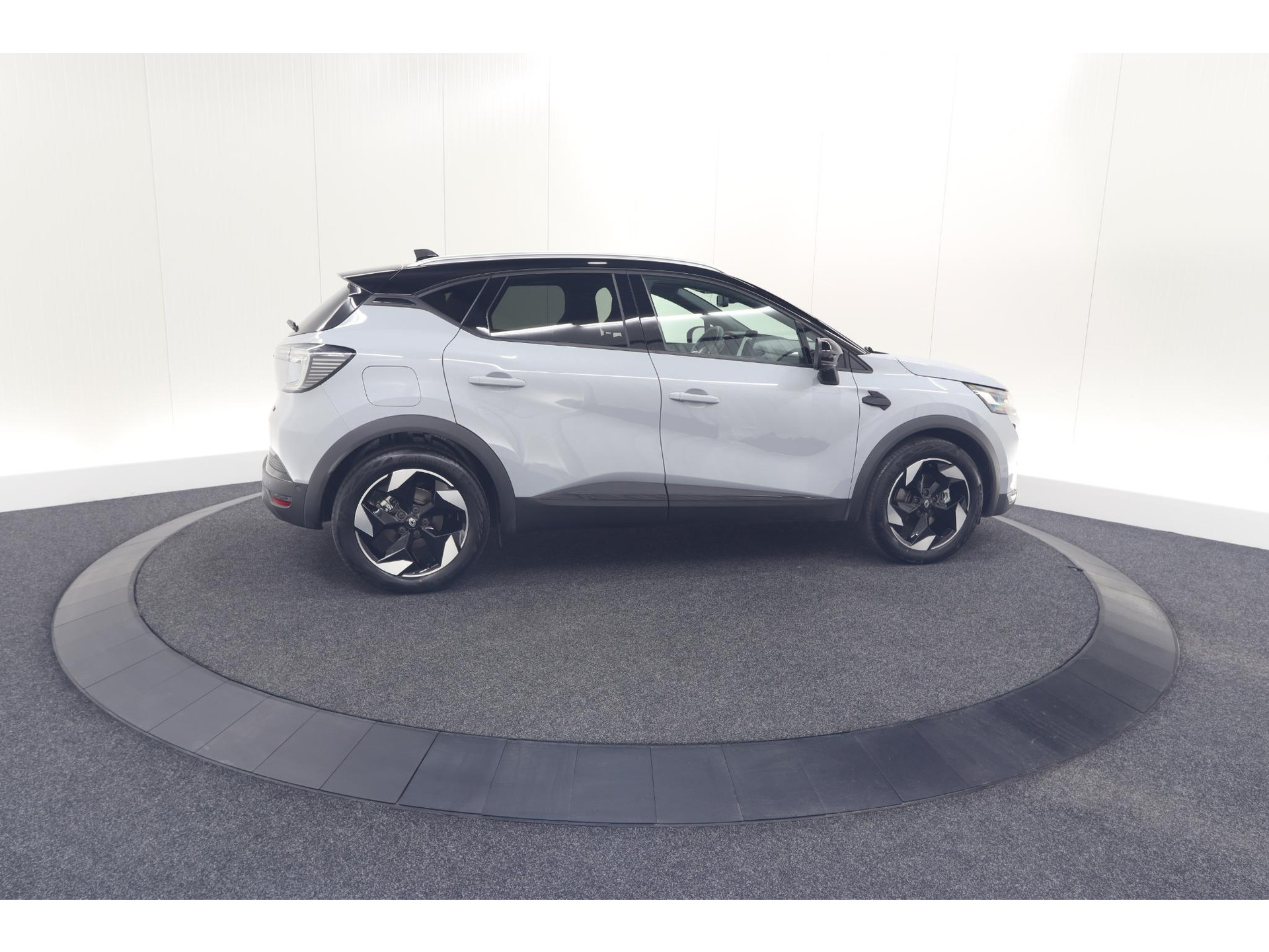 Renault Captur 1.6 E-Tech Full Hybrid 145 Techno | Camera | Navigatie | Apple Carplay | Parkeersensoren