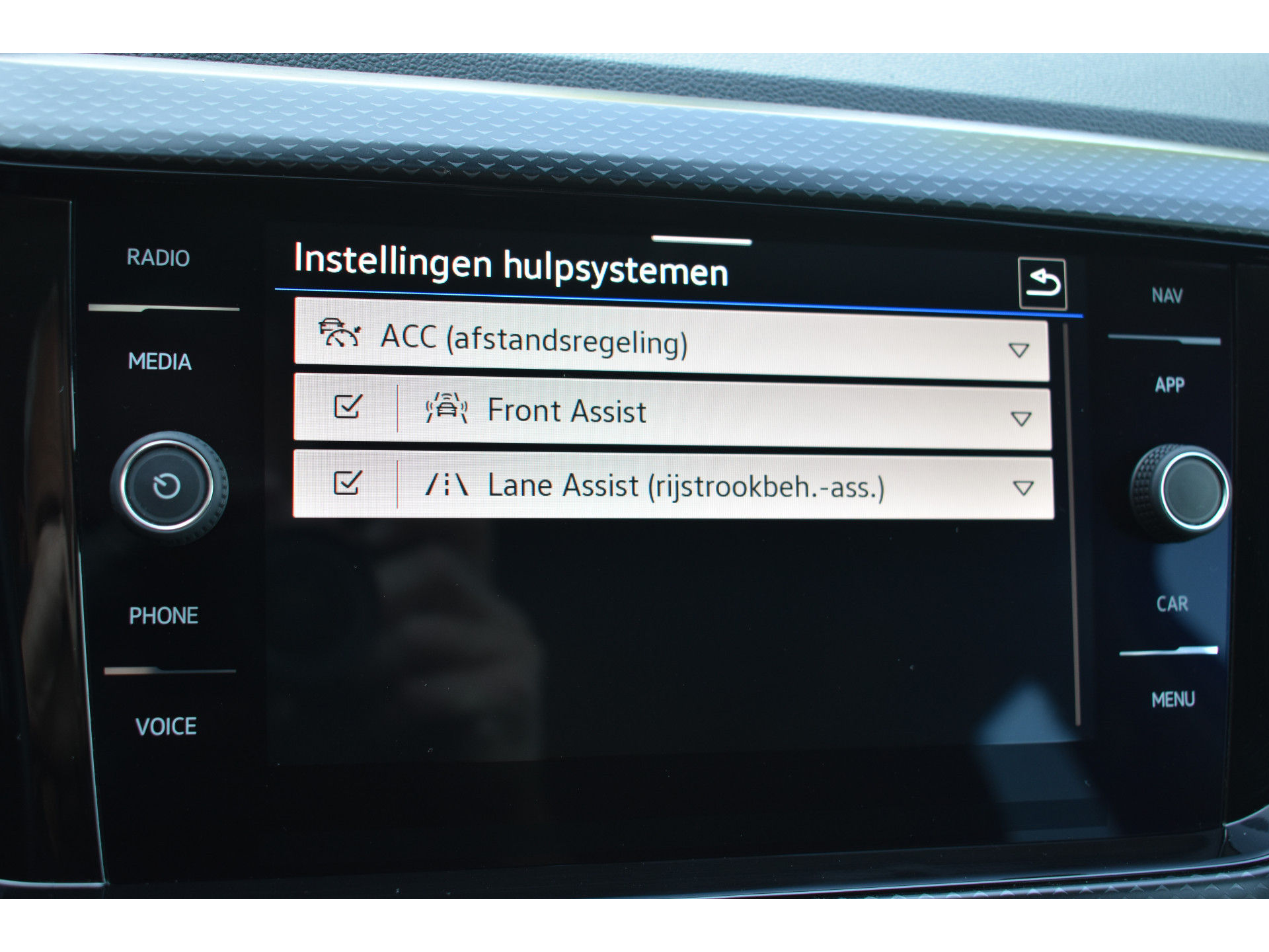 Volkswagen T-Cross 1.0 TSI Life Navigatie/CarPlay Automaat Stoelverwarming