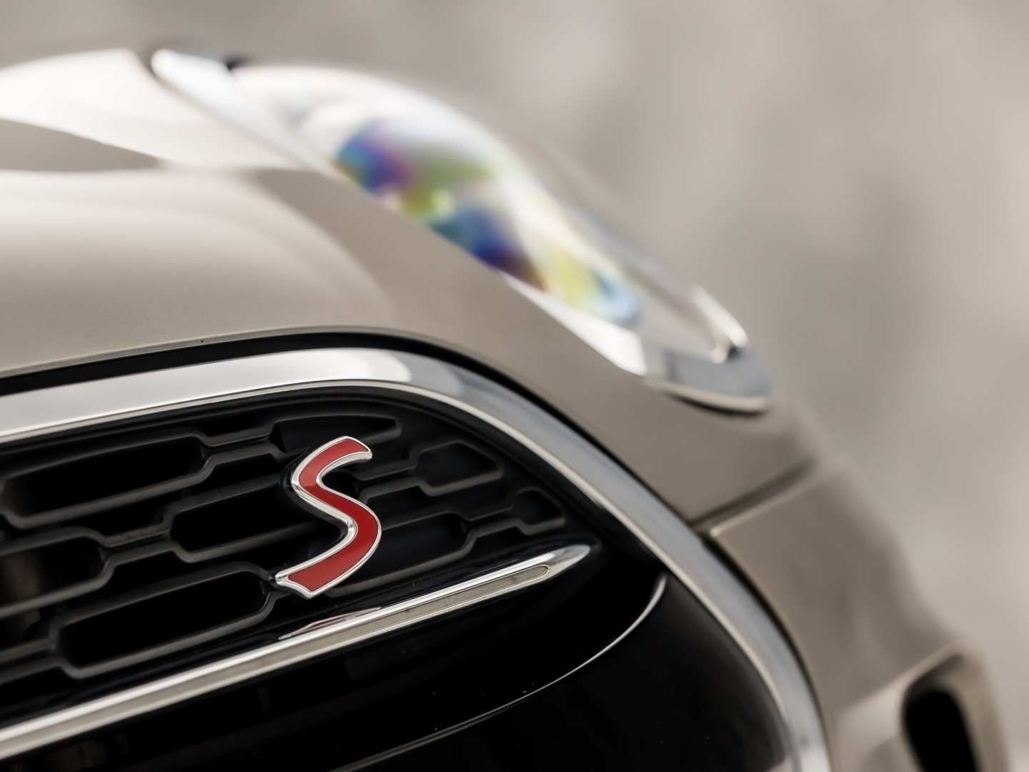 MINI Clubman 2.0 Cooper S Chilli 192Pk Automaat (PANORAMADAK, GROOT NAVI, MEMORY SEAT, LEDER, HARMAN/KARDON, CAMERA, STOELVERWARMING, LED KOPLAMPEN, NIEUWSTAAT)