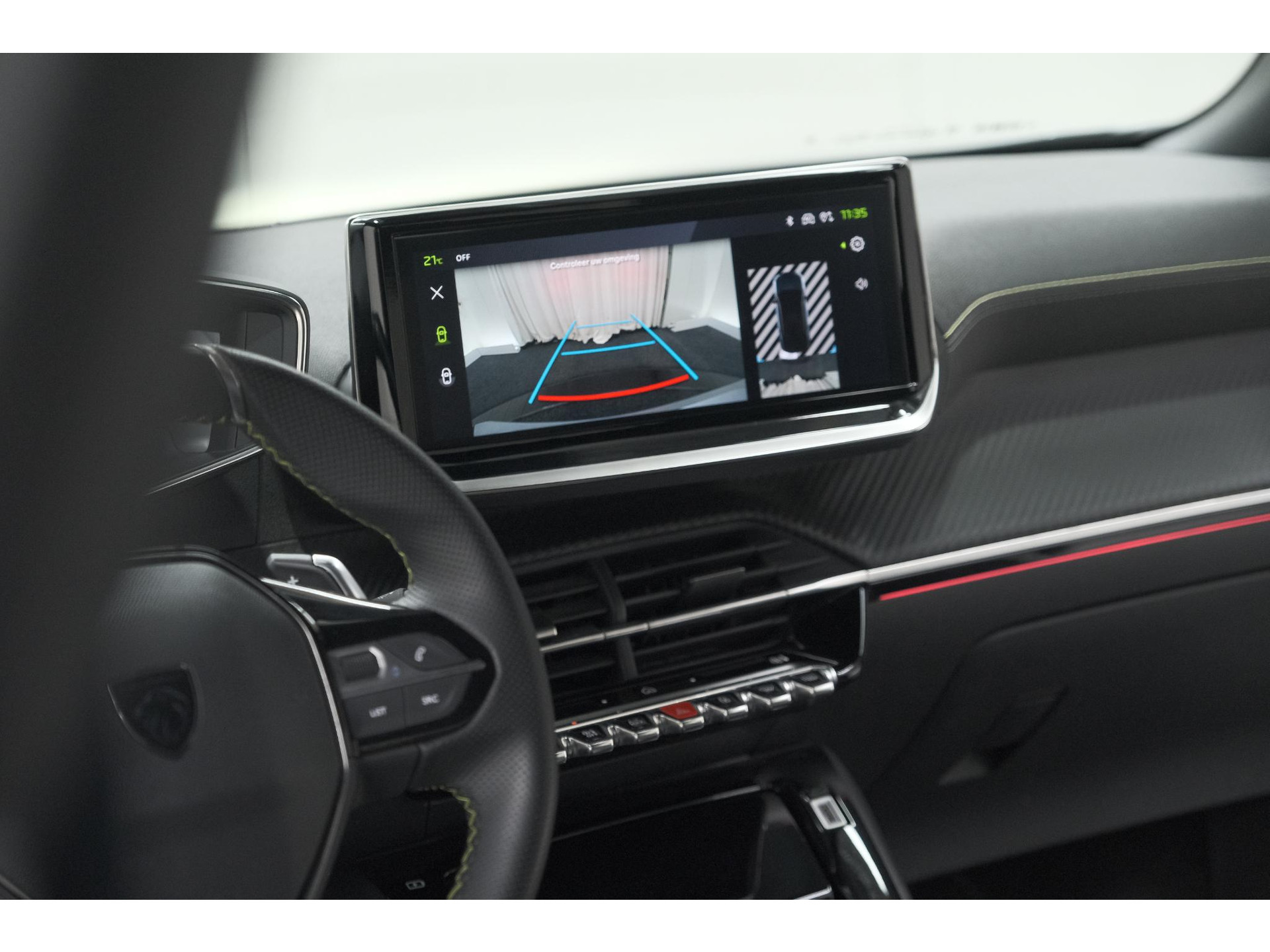 Peugeot 2008 PureTech 130 EAT8 GT | Camera | Apple Carplay | Parkeersensoren | 17 Inch Lichtmetalen Velgen