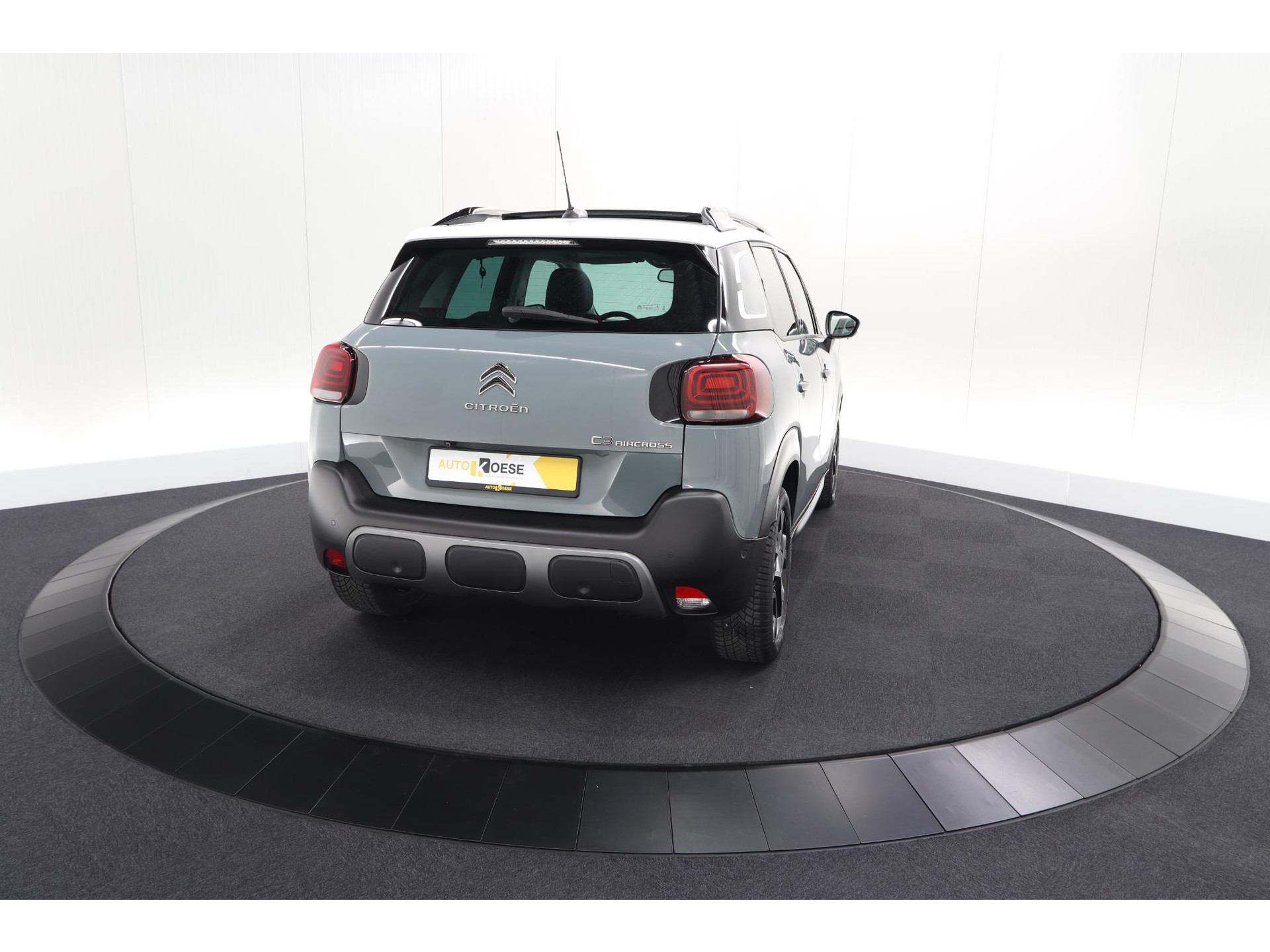 Citroen C3 Aircross PureTech 130 EAT6 Shine | Schuif-/Kanteldak | Camera | Dodehoekdetectie | Head-Up Display