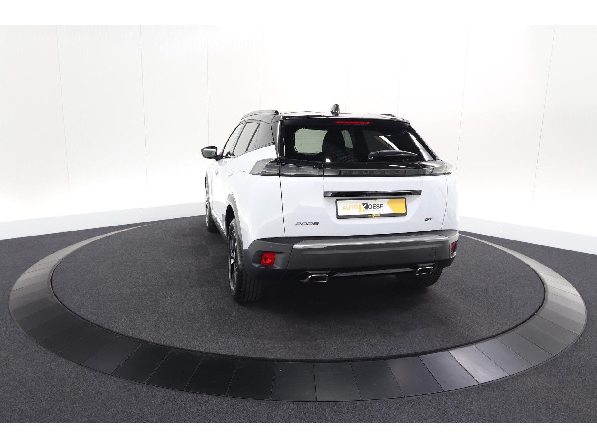 Peugeot 2008 PureTech 130 EAT8 GT | 360 Camera | Adaptieve Cruise Control | Pack Alcantara | Apple Carplay