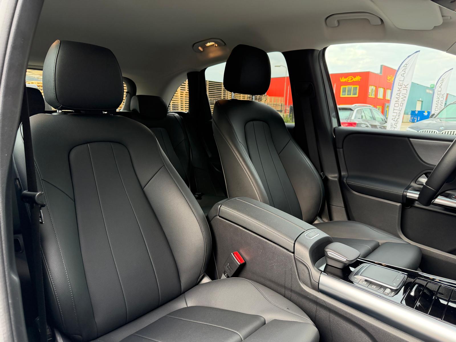 Mercedes-Benz B-klasse 180 Business Solution AMG | 1E EIGENAAR | 3/6/12MND GARANTIE | LEDER | LED | AUTOMAAT | DAB | CARPLAY | CRUISE | CLIMA | STOELVERWM. |