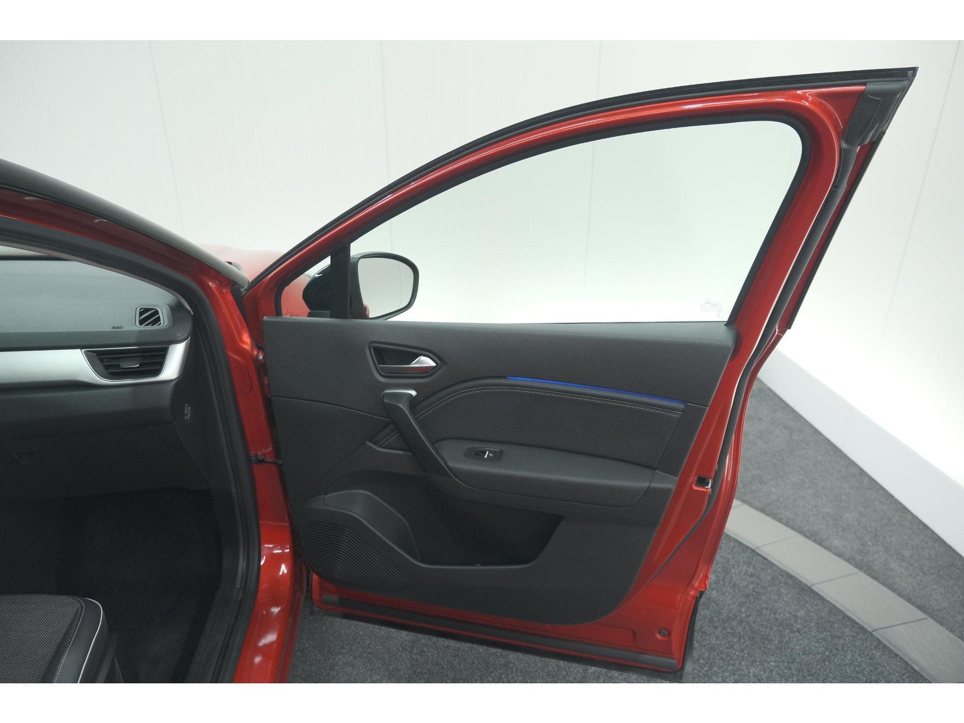 Renault Captur TCe 90 Techno | 360 Camera | 9.3 Inch Grootscherm | Apple Carplay | Navigatie