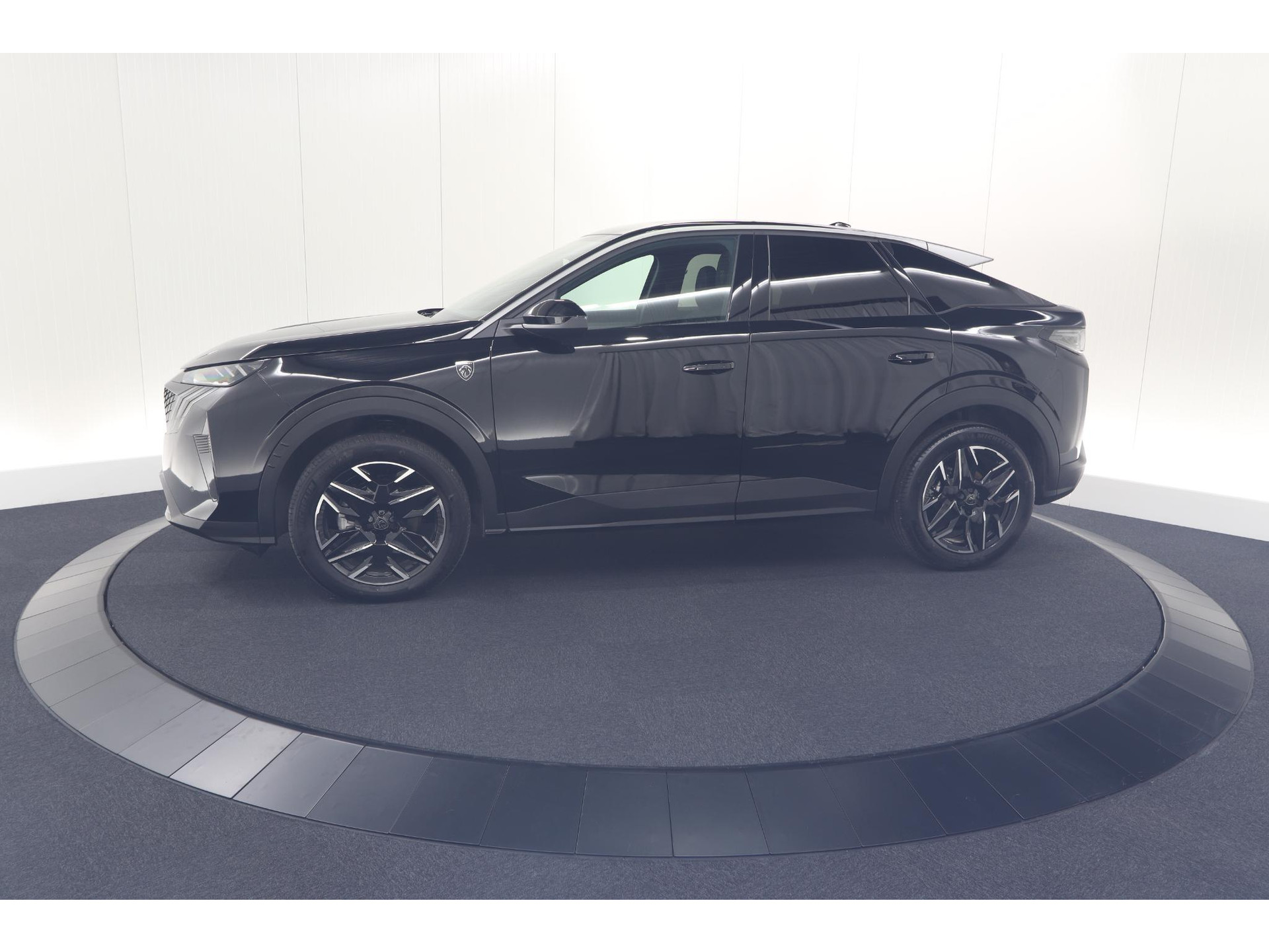 Peugeot 3008 1.2 Hybrid 145 GT | Adaptieve Cruise Control | Camera | Elektrische Kofferklep | Apple Carplay