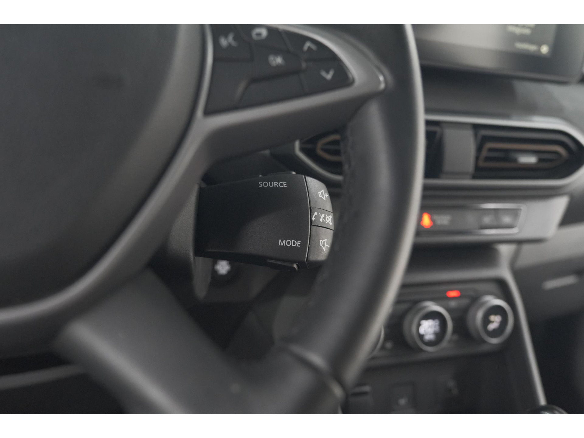 Dacia Sandero Stepway TCe 90 Extreme | Camera | Dodehoekdetectie | Navigatie | Apple Carplay