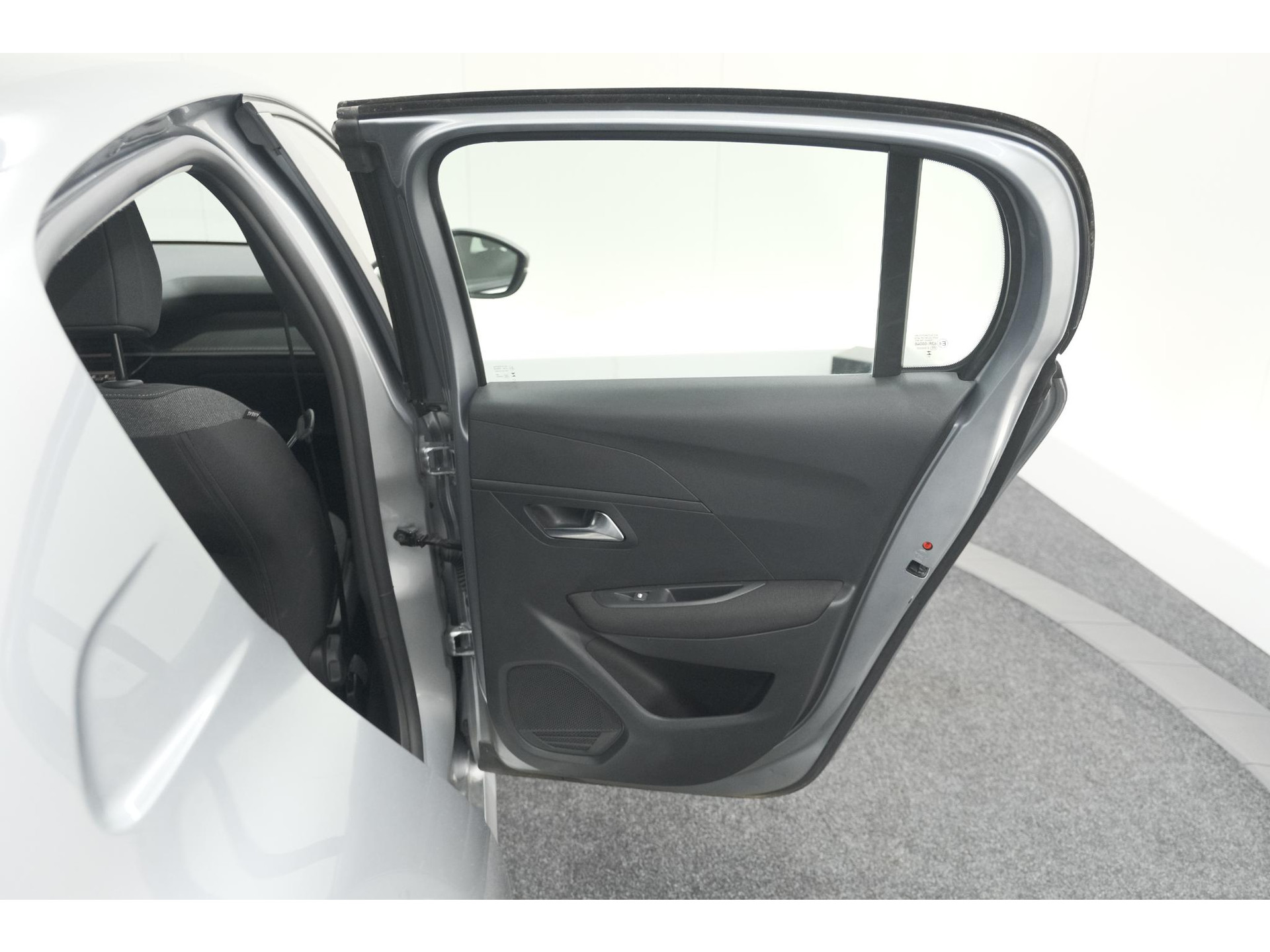 Peugeot 208 PureTech 100 Active | Parkeersensoren | Navigatie | Apple Carplay