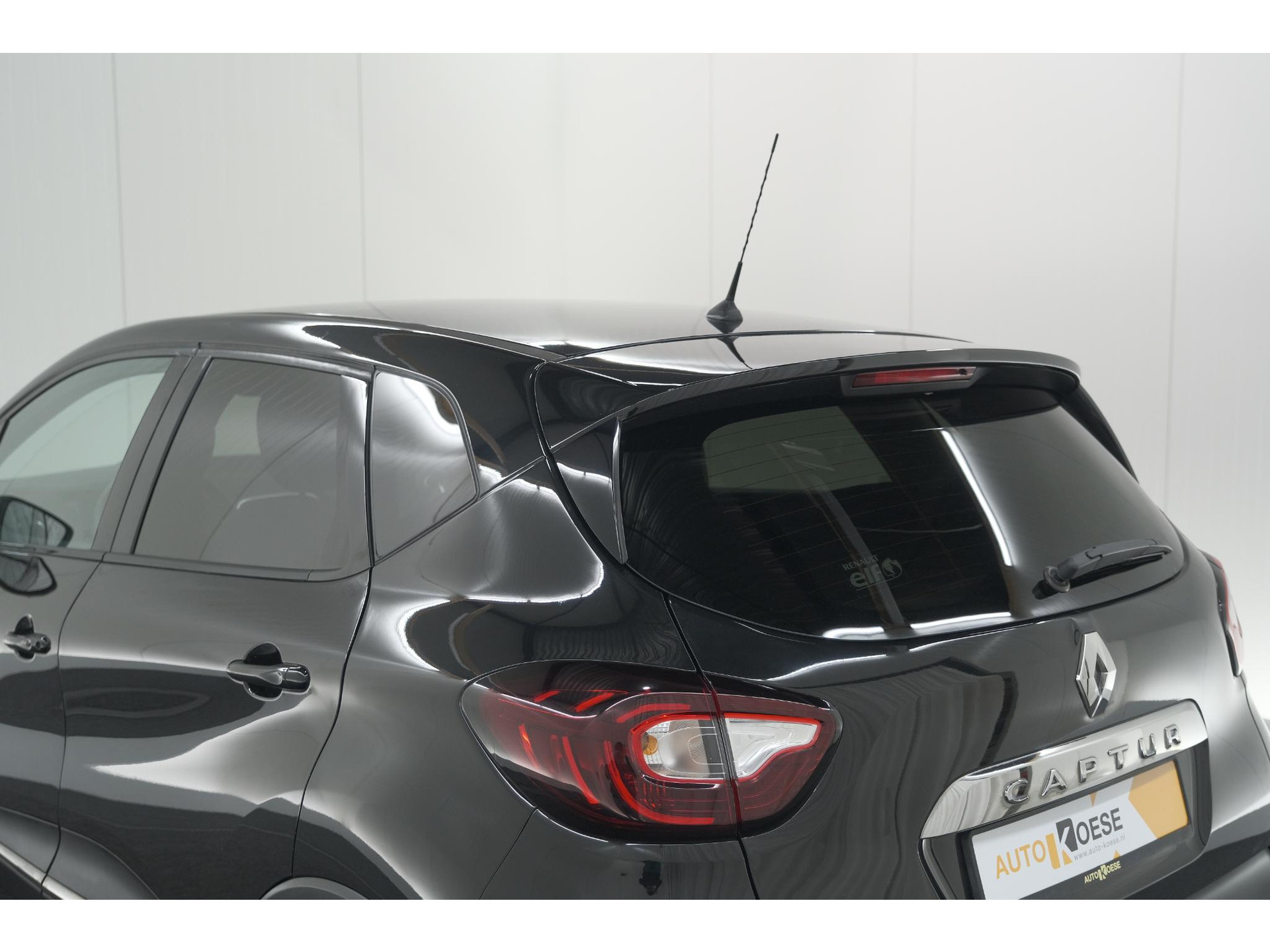 Renault Captur TCe 130 Intens | Camera | Navigatie | Parkeersensoren | Climate Control