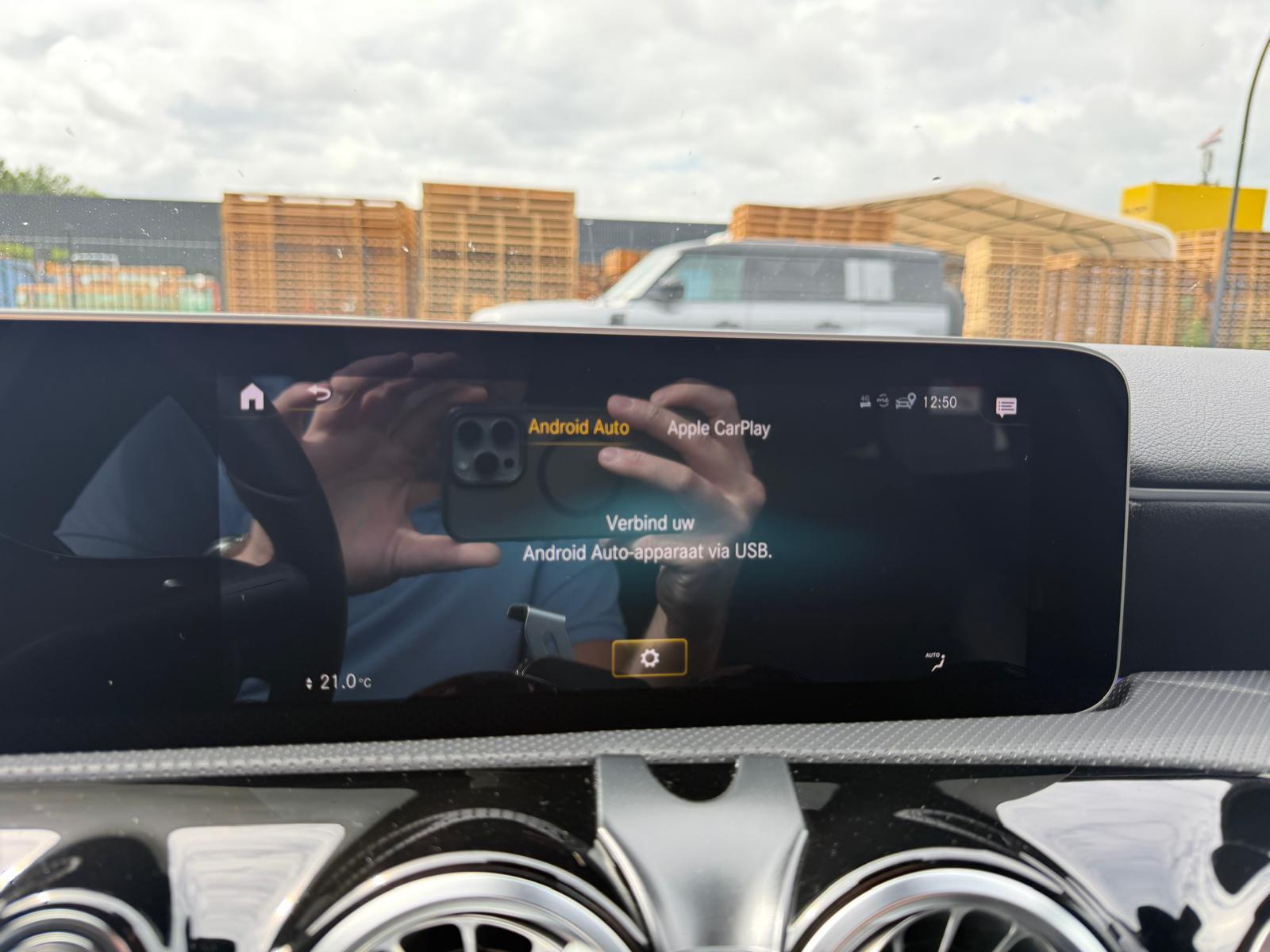 Mercedes-Benz A-klasse 250 Premium Plus | 1E EIGENAAR | 3/6/12 MND GARANTIE | PANO | LED | SFEER | BURMESTER | CARPLAY | CAMERA | NAVI | CRUISE |