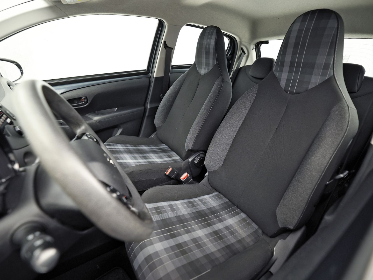 Peugeot 108 1.0 e-VTi Sport (AIRCO, ELEK RAMEN, SPORTSTOELEN, BLUETOOTH, NIEUWSTAAT)