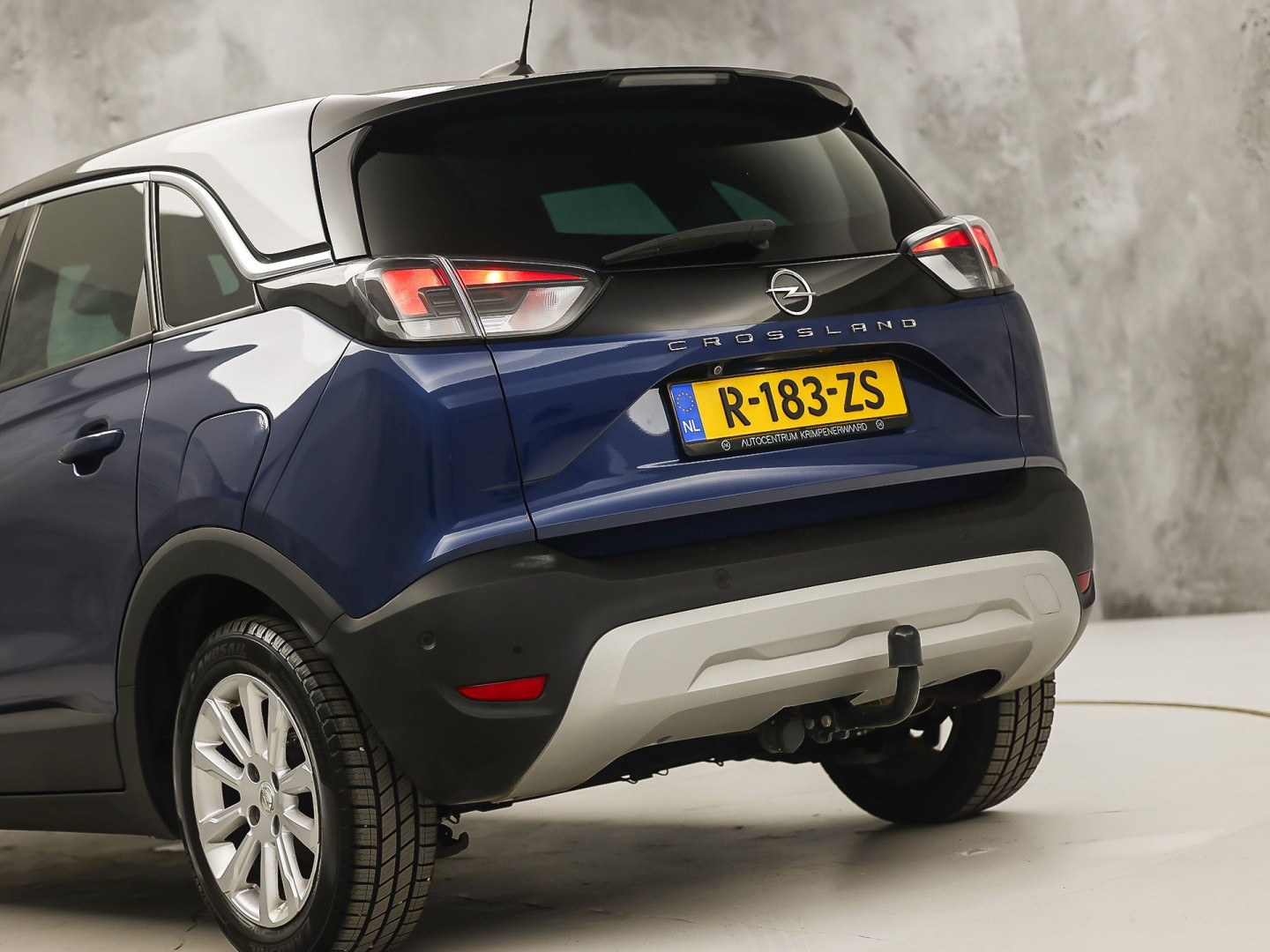 Opel Crossland 1.2 Turbo Elegance (APPLE CARPLAY, GROOT NAVI, CLIMATE, STUUR/STOELVERWARMING, SPORTSTOELEN, TREKHAAK, GETINT GLAS, CRUISE, NIEUWSTAAT)