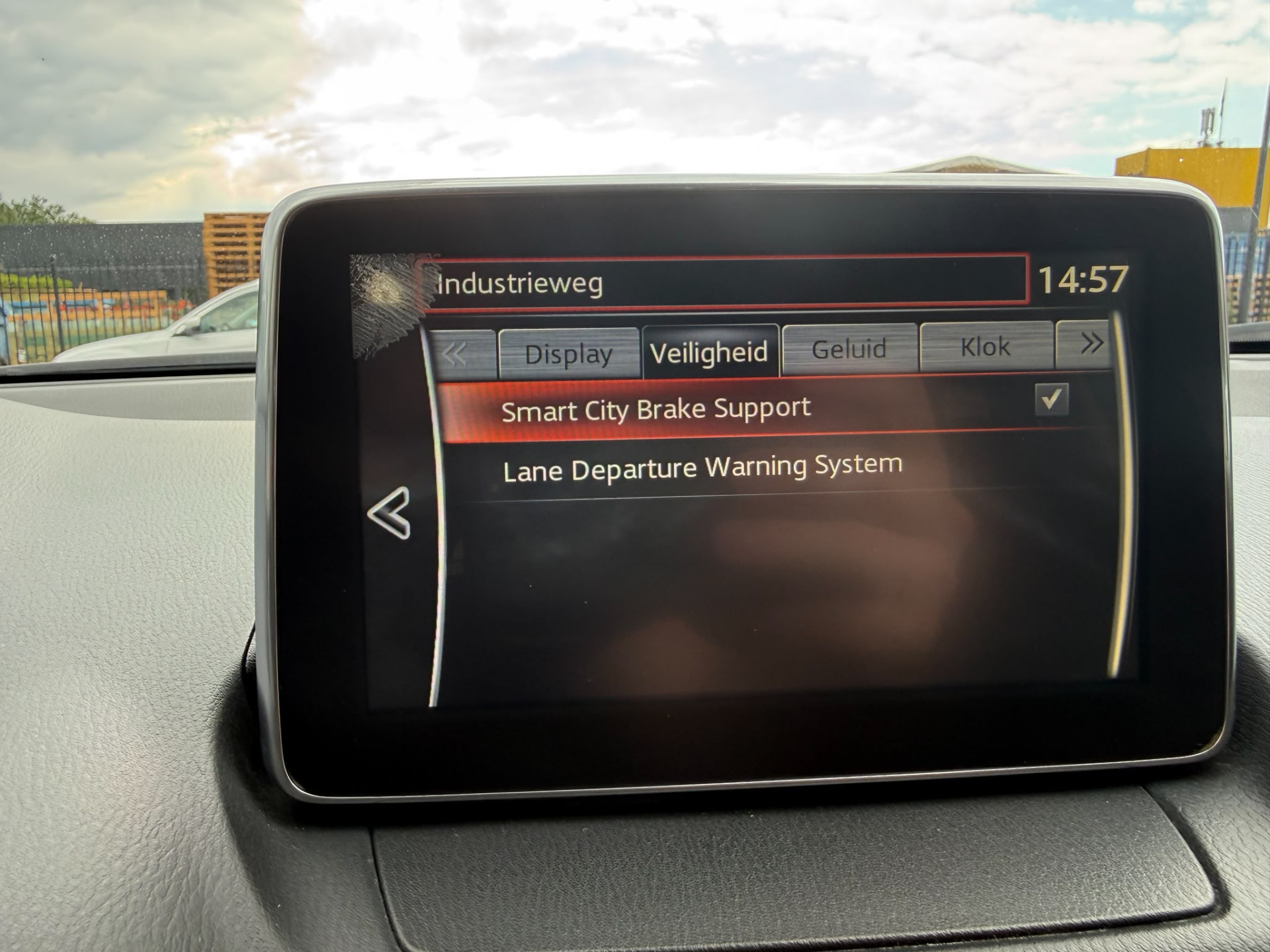 Mazda CX-3 2.0 SkyActiv-G 120 TS+ | 1E EIGENAAR | 3/6 OF 12 MND GARANTIE | NAVI | PDC | STOELVERWARMING |