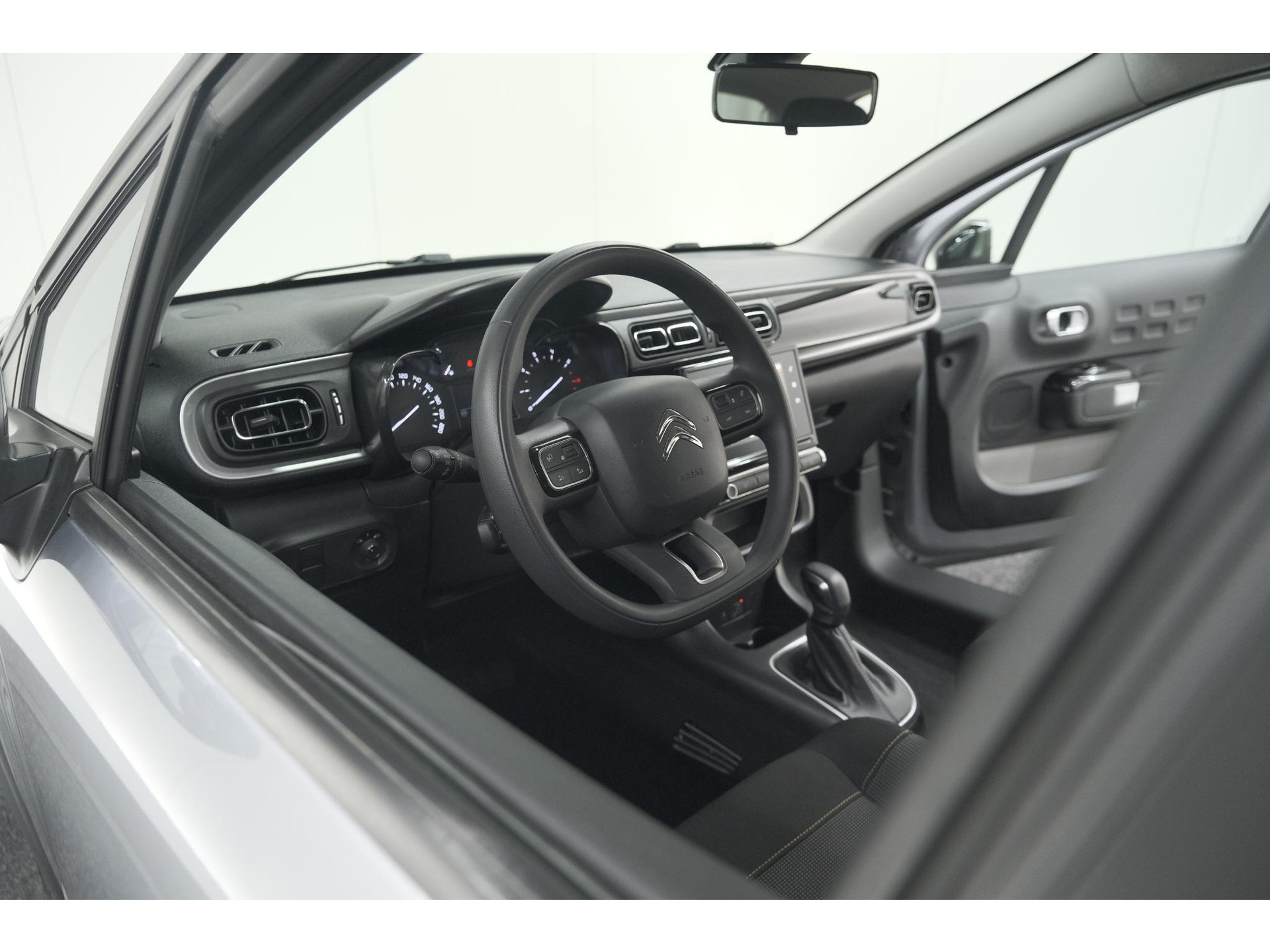 Citroen C3 PureTech 110 EAT6 Max | Parkeersensoren | Apple Carplay | 16 Inch Lichtmetalen Velgen