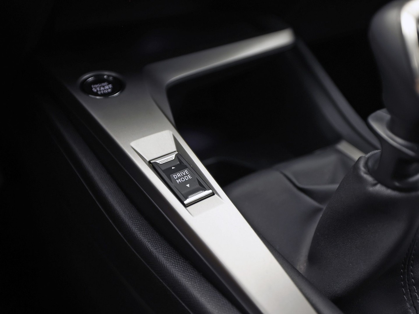 Peugeot 308 SW 1.2 PureTech Active Sport (VIRTUAL COCKPIT, APPLE CARPLAY, GROOT NAVI, SPORTSTOELEN, STOELVERWARMING, PARKEERSENSOREN, LANE ASSIST, CRUISE, NIEUWSTAAT)