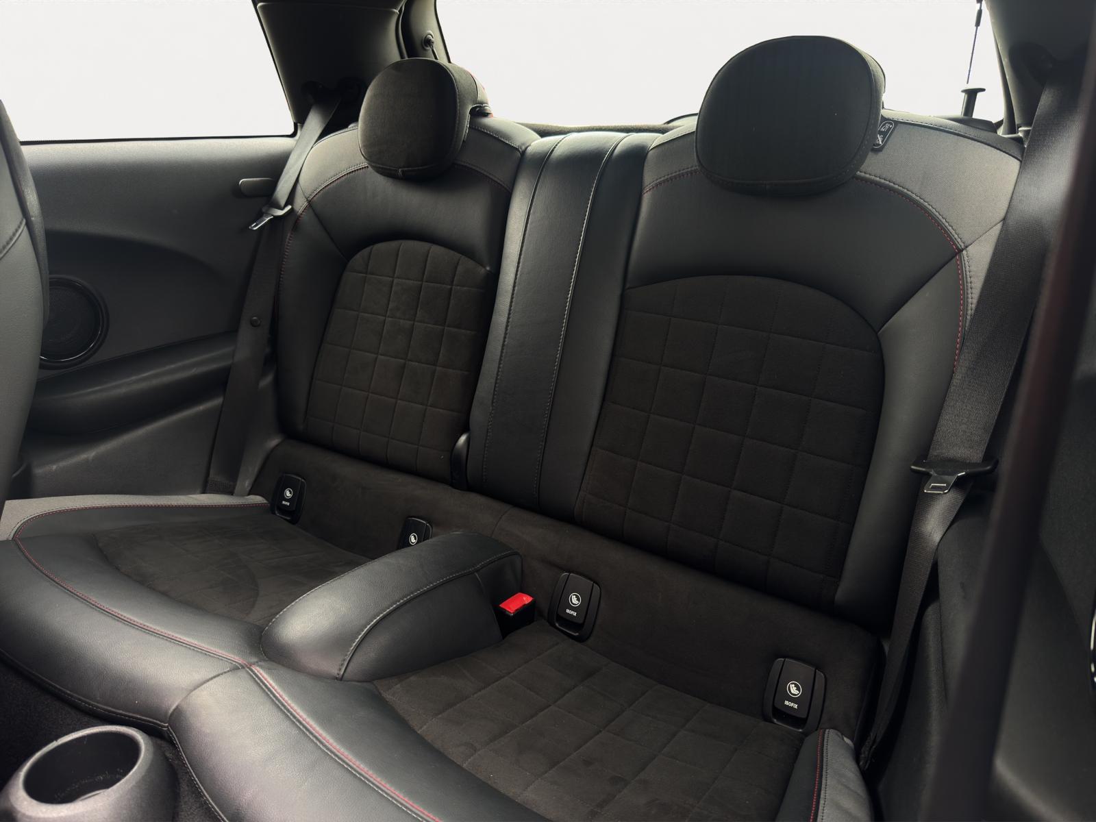 MINI 3-Deurs 2.0 Cooper S 192PK John Cooper Works Pano Schaalstoelen