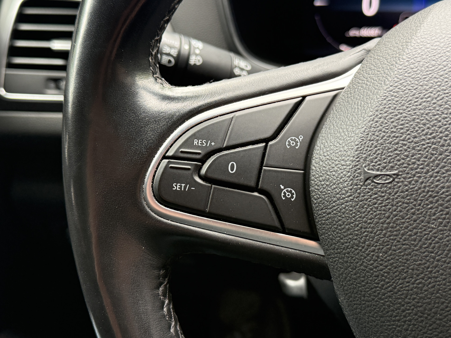 Renault Mégane Estate 1.6 E-Tech Plug-In Hybrid 160 Business Edition One | Apple Carplay | Stoel/stuurverwarming | Full LED | Keyless