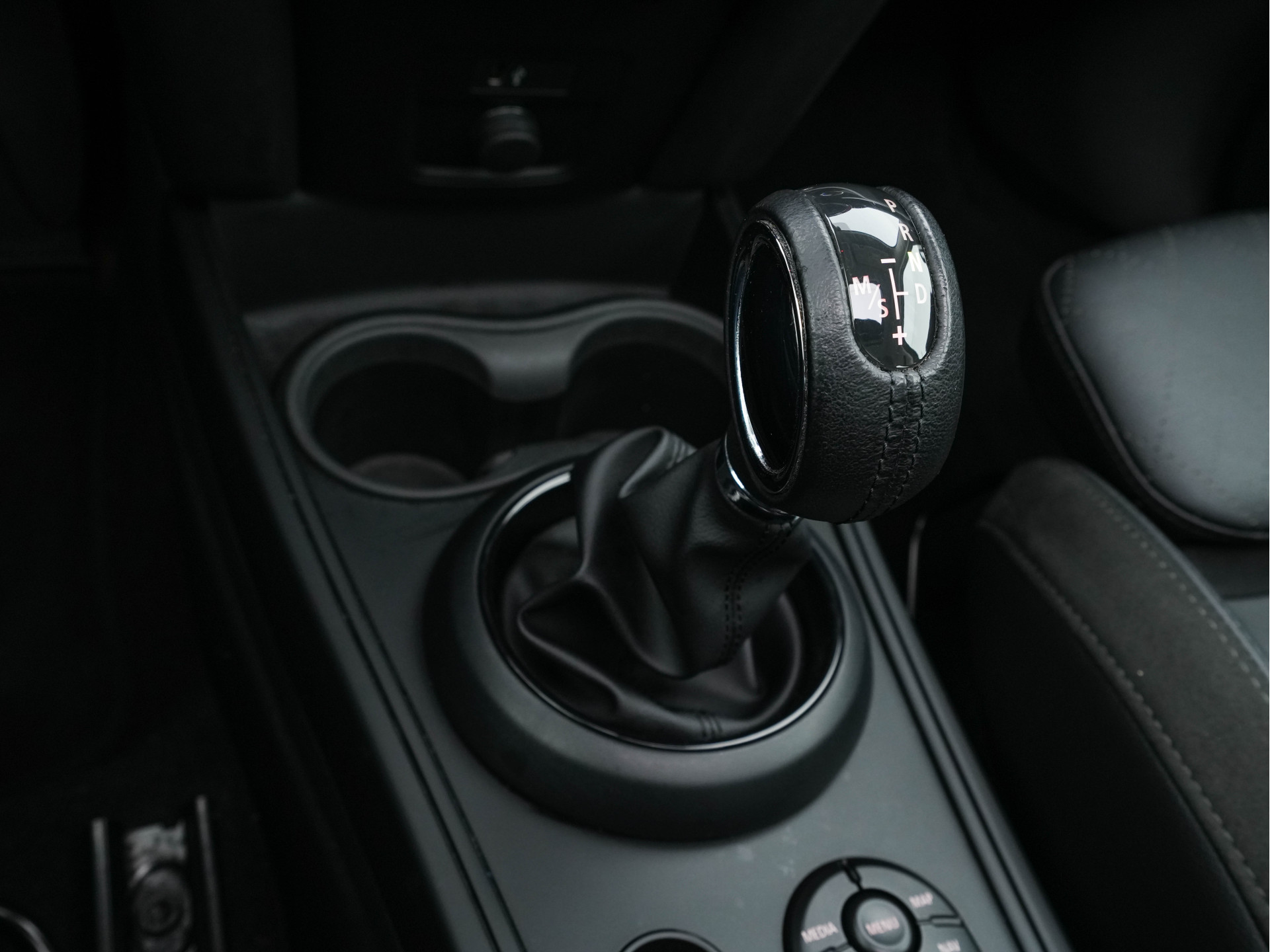 MINI Mini Countryman 2.0 Cooper S E ALL4 Plug-In (INCL-BTW) Aut. *PANO | LEATHER-ALCANTARA |  HARMAN/KARDON-AUDIO | ADAPTIVE-CRUISE | FULL-LED | KEYLESS | NAVI-FULLMAP | CAMERA | ECC | PDC | SPORTSEATS | 18"ALU*