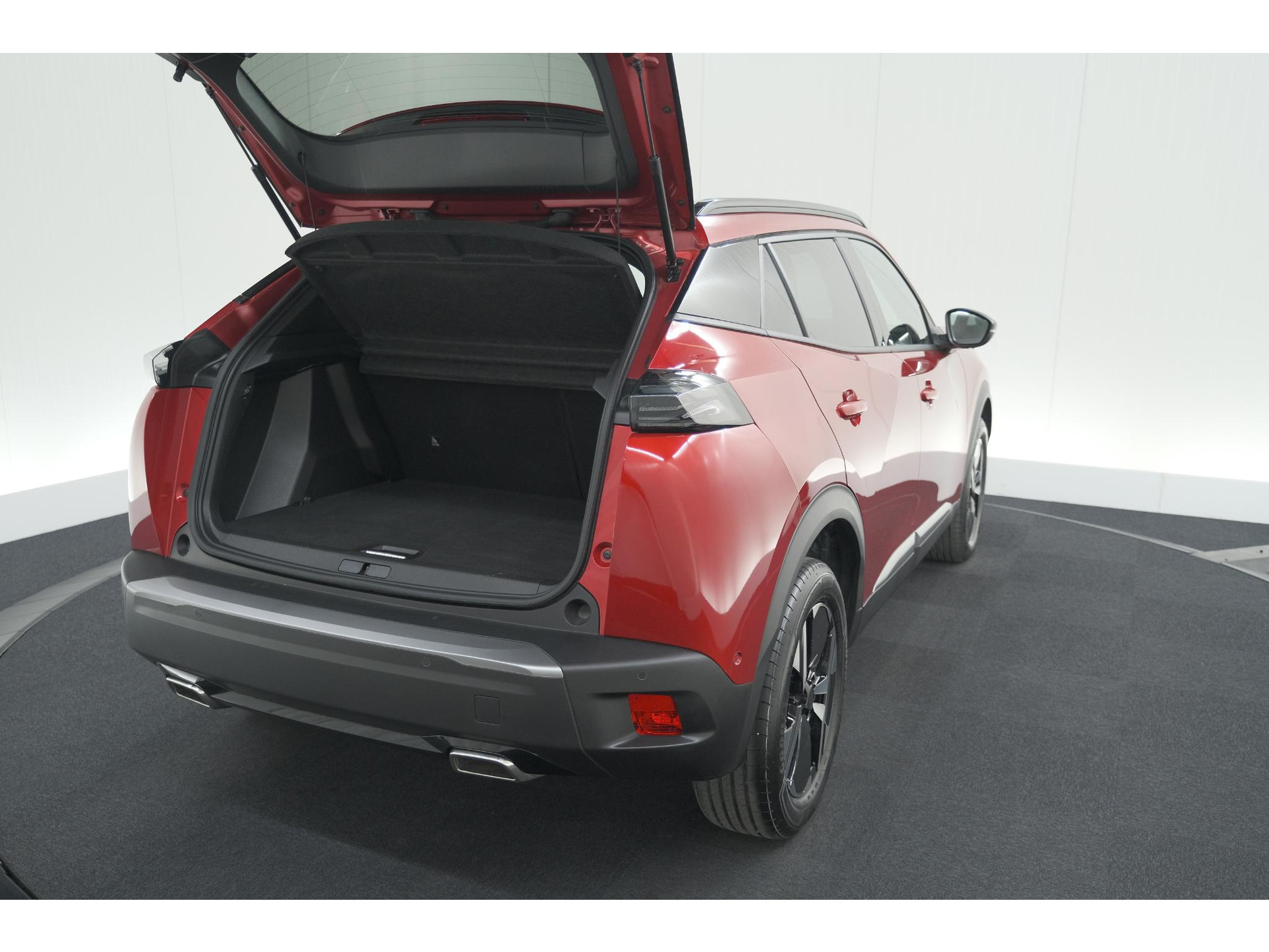 Peugeot 2008 Hybrid 145 e-DCS6 Allure | 360 Camera | Adaptieve Cruise Control | Navigatie | Dodehoekdetectie