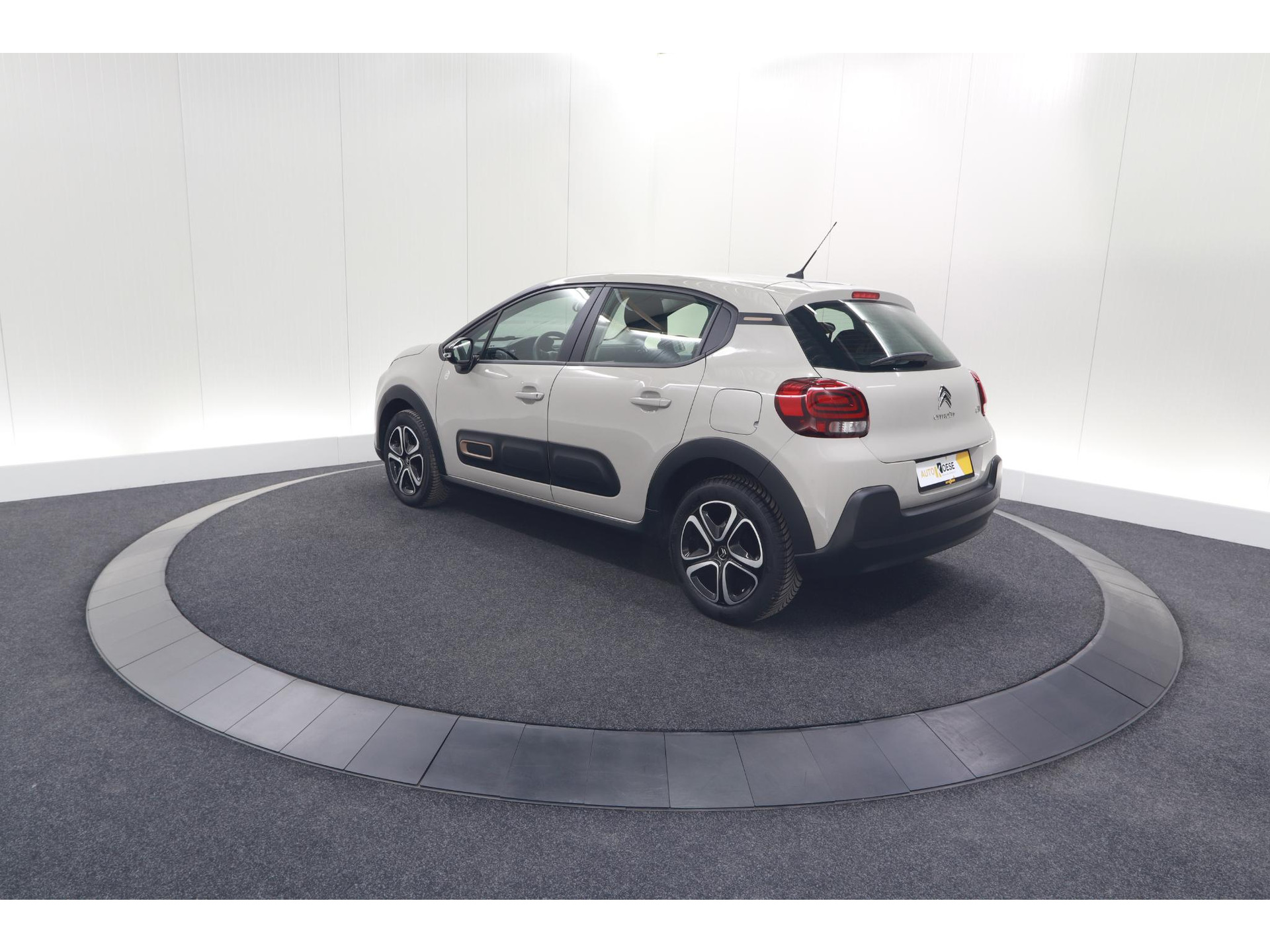Citroen C3 PureTech 82 C-Series | Climate Control | Apple Carplay | Stoelverwarming | LED Koplampen