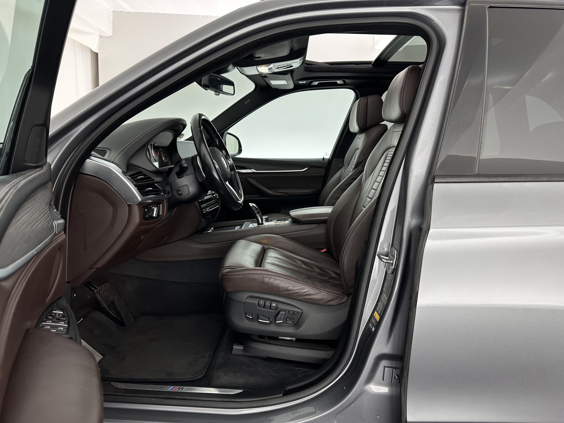 BMW X5 (Plug-In) xDrive40e M-Sportpack iPerformance High Executive Aut. *PANO | LEATHER | FULL-LED | MEMORY-PACK | BLINDSPOT | CAMERA | HIFI-SOUND | NAVI-FULLMAP | SHIFT-PADDLES | PRIVACYGLASS | ECC | HEAD-UP | PDC | CRUISE | 20''ALU*