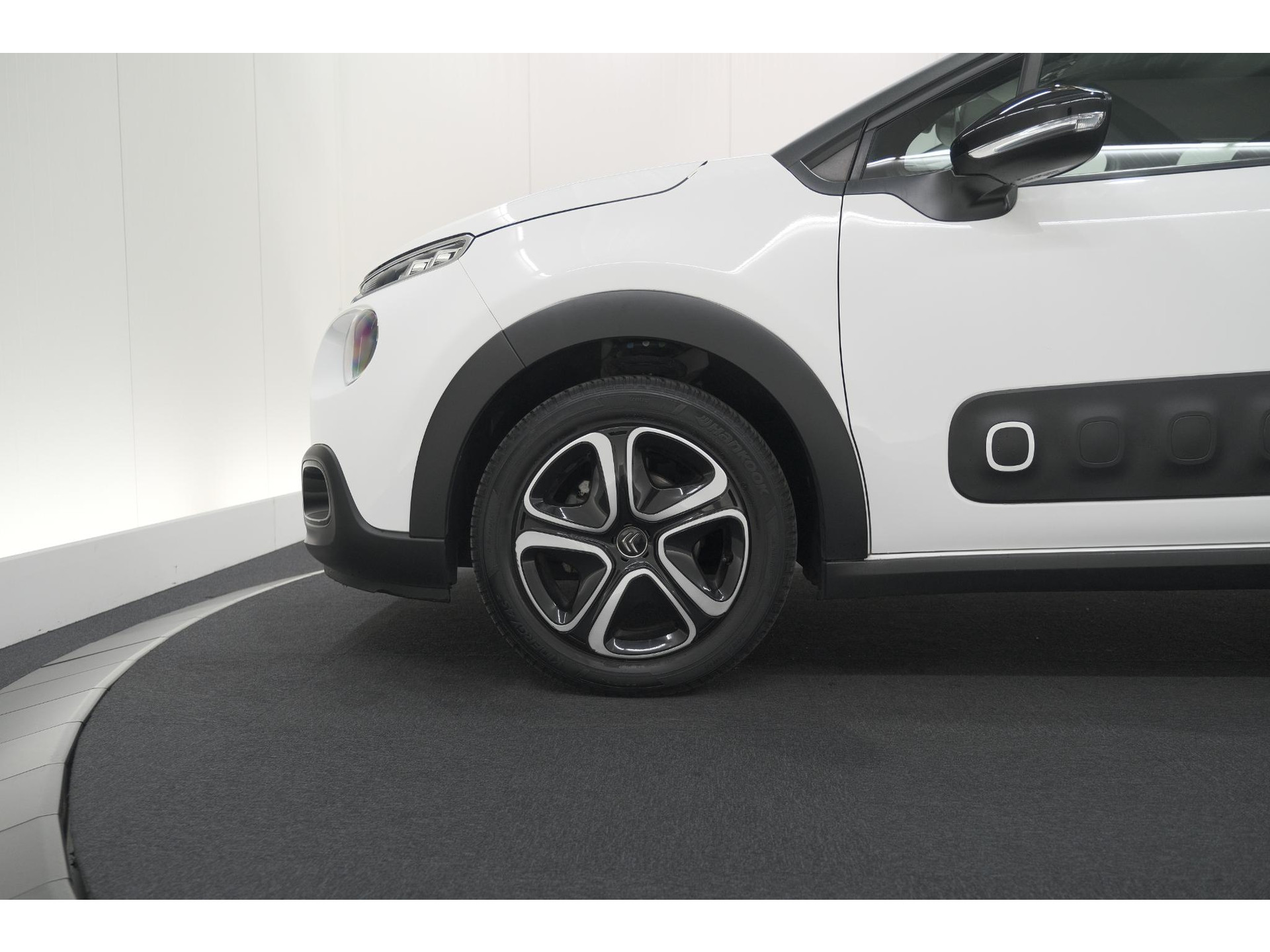 Citroen C3 PureTech 82 S&S Feel Edition | Parkeersensoren | Navigatie | Apple Carplay | Climate Control