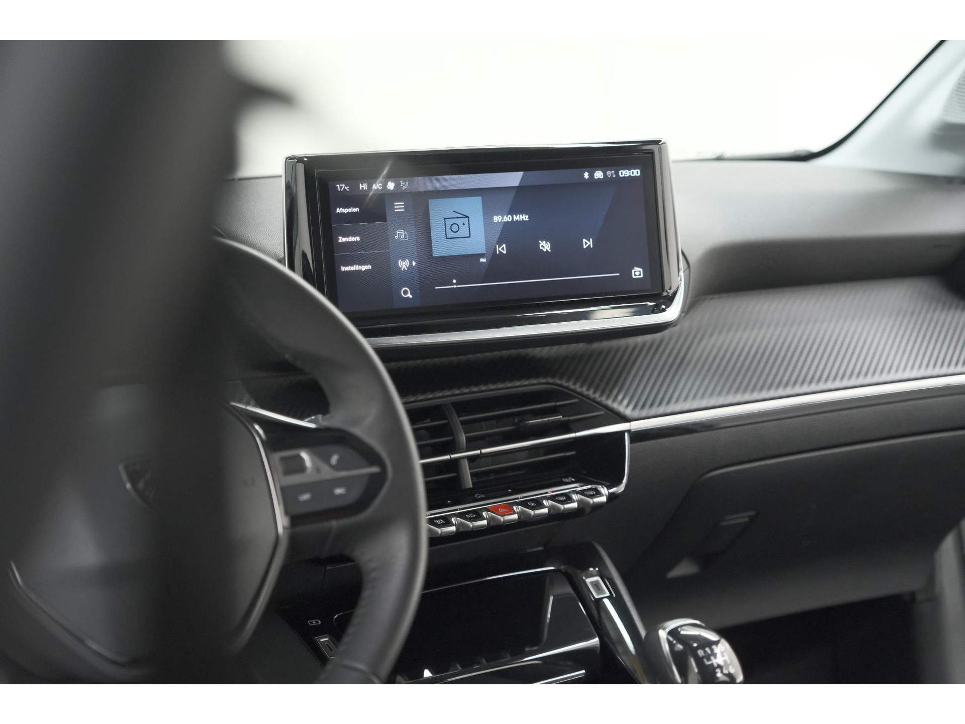 Peugeot 208 PureTech 100 Allure Pack | NIEUW MODEL | Apple CarPlay | Parkeersensoren | Climate Control