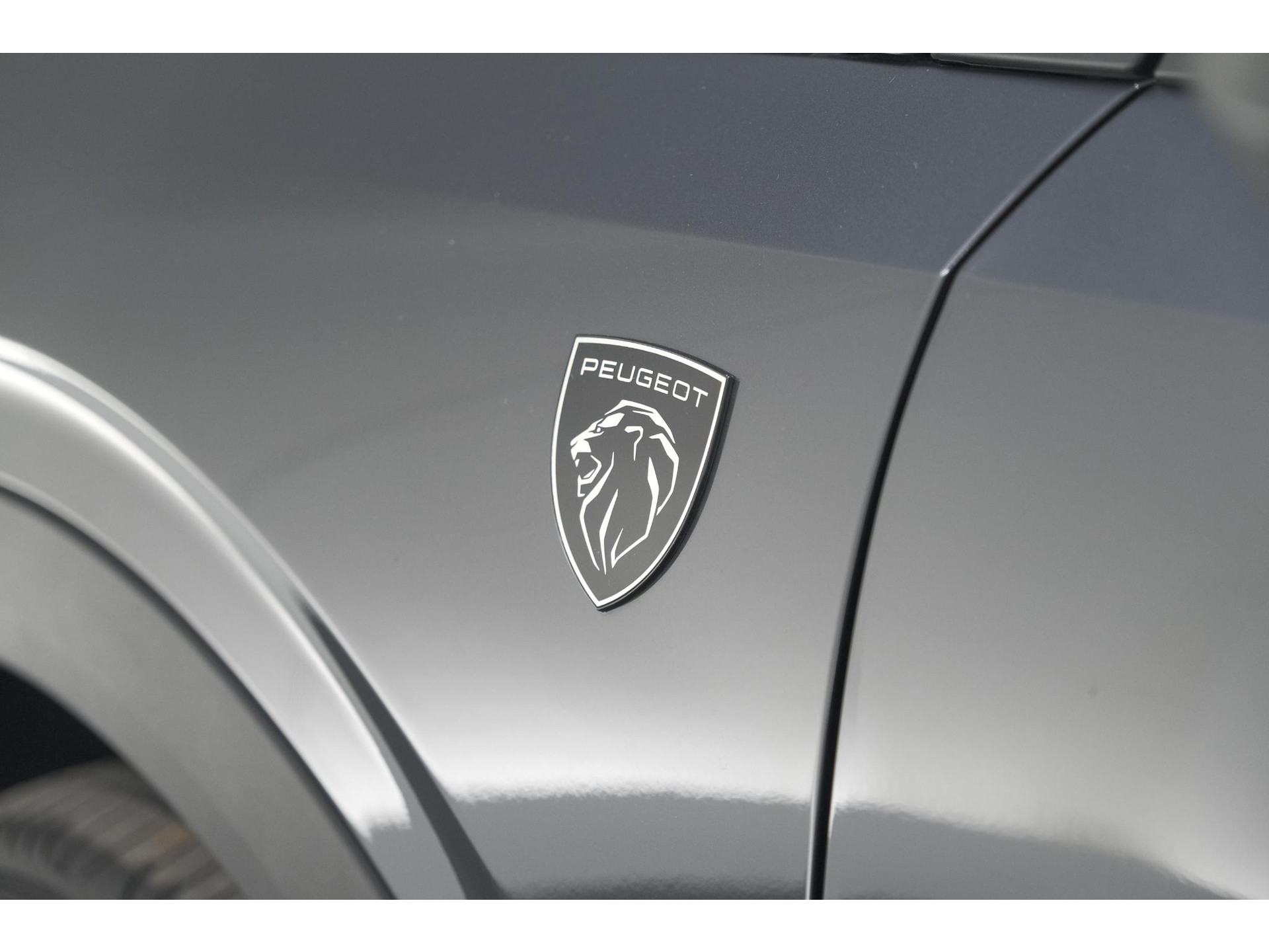 Peugeot 3008 1.2 Hybrid 136 GT | 360 Camera | Adaptieve Cruise Control | Stoelen Pakket | Elektrische Kofferklep