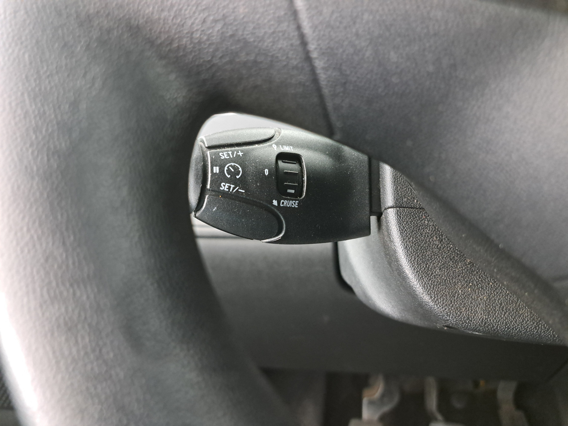 Peugeot 208 1.2 PureTech Blue Lion *AIRCO | NAVI-FULLMAP | COMFORT-SEATS | CRUISE | PDC*