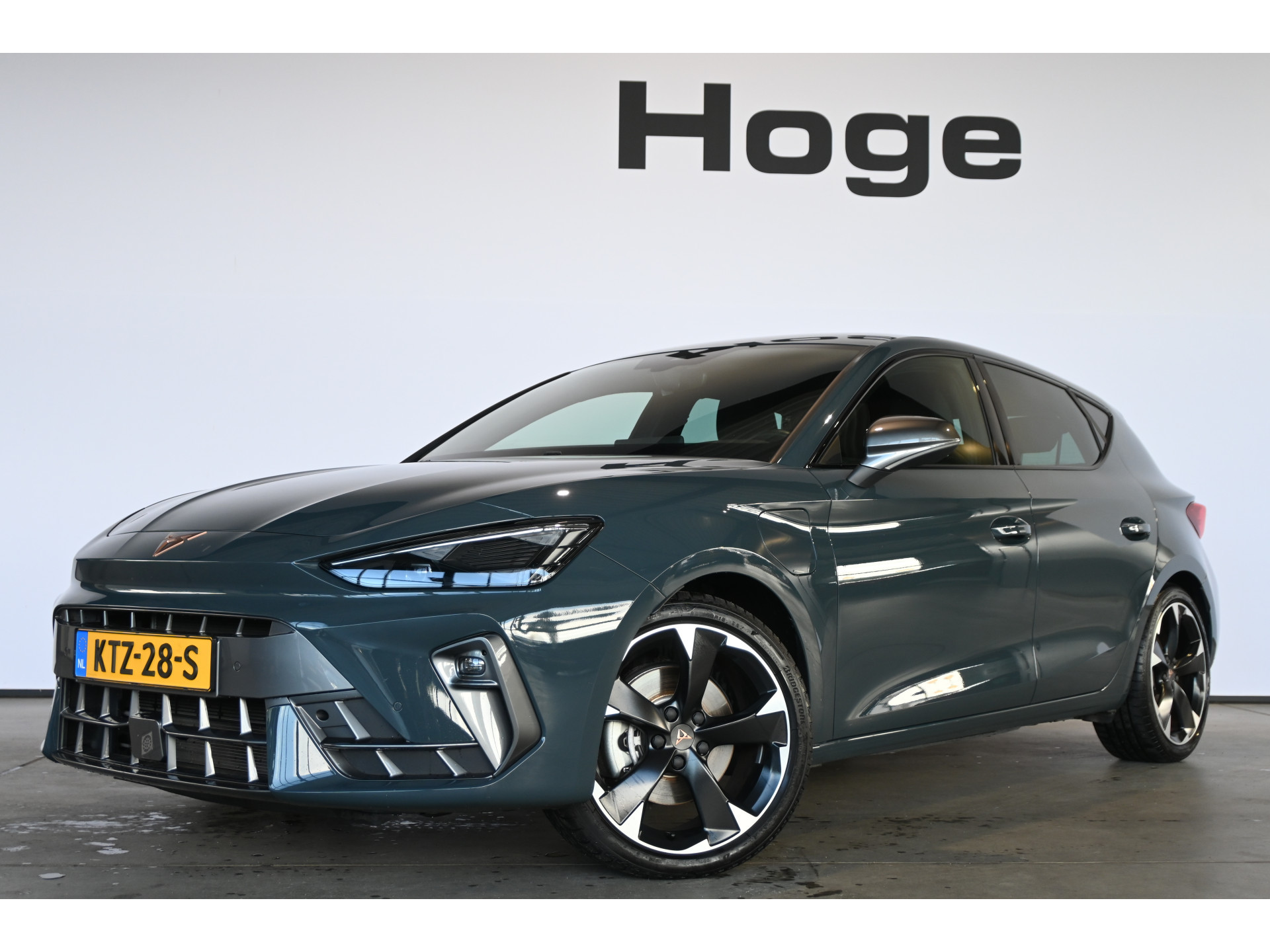 CUPRA Leon 1.5 TSI e-Hybrid Business PHEV EDGE Clima Adaptieve Cruise Matrix CarPlay Navigatie Lane Assist Stuurverwarming 100% Onderhouden! Inruil Mogelijk!