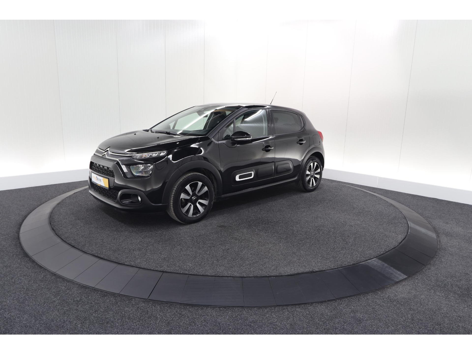 Citroen C3 PureTech 110 EAT6 Max | Apple Carplay | Parkeersensoren | Climate Control | 16 Inch Lichtmetalen Velgen