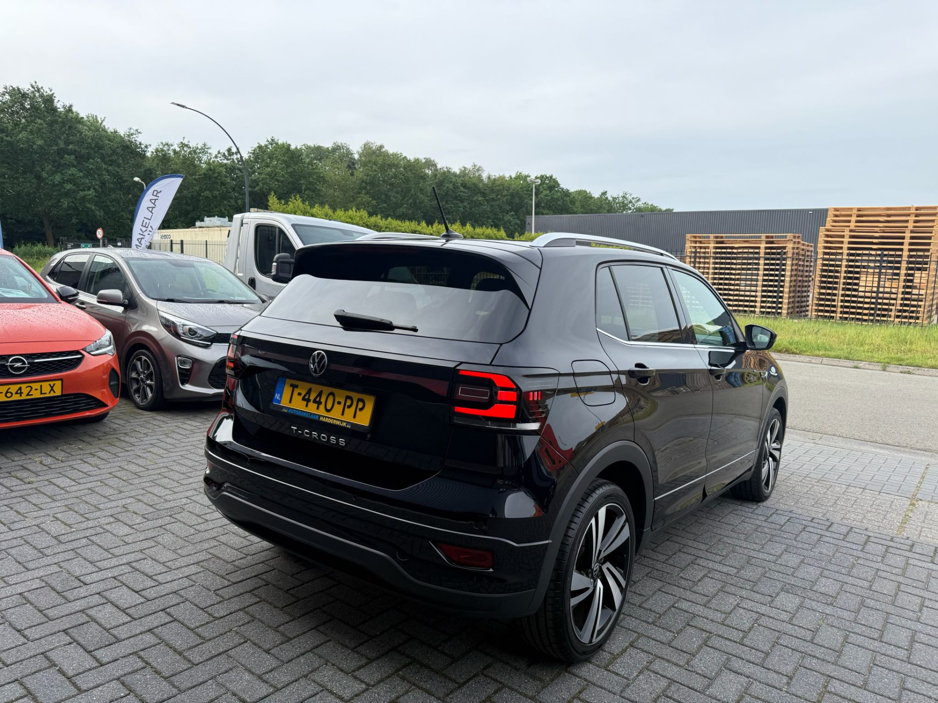 Volkswagen T-Cross 1.0 TSI R-Line | 1E EIGENAAR | 3/6/12MND GARANTIE| AUTOMAAT | LED | CARPLAY | DIGITAAL COCKPIT | DAB | CRUISE |