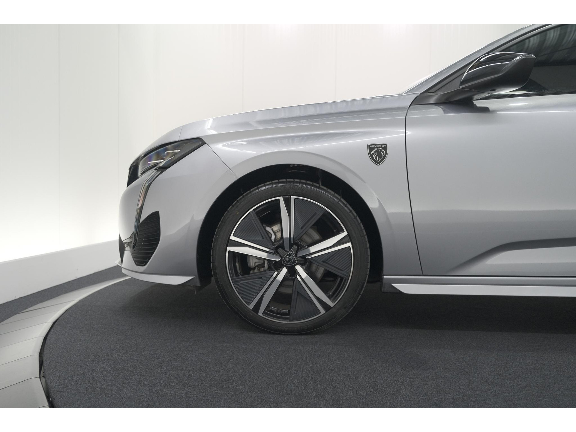 Peugeot 308 SW 1.2 Hybrid 136 e-DCS6 GT | Camera | Adaptieve Cruise Control | Apple Carplay