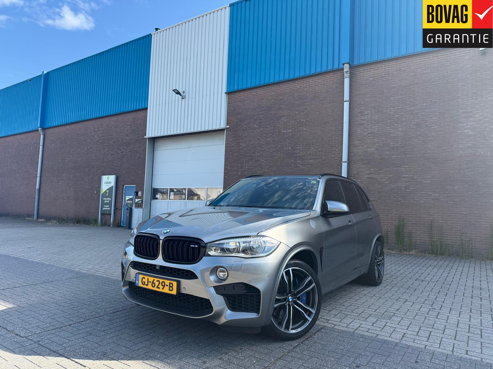BMW X5 M | 2E EIGENAAR |3/6/12MND GARANTIE| PANO | LED | B&O | DAB | HEAD-UP | 360 CAMERA | TREKHAAK | BOMVOL |