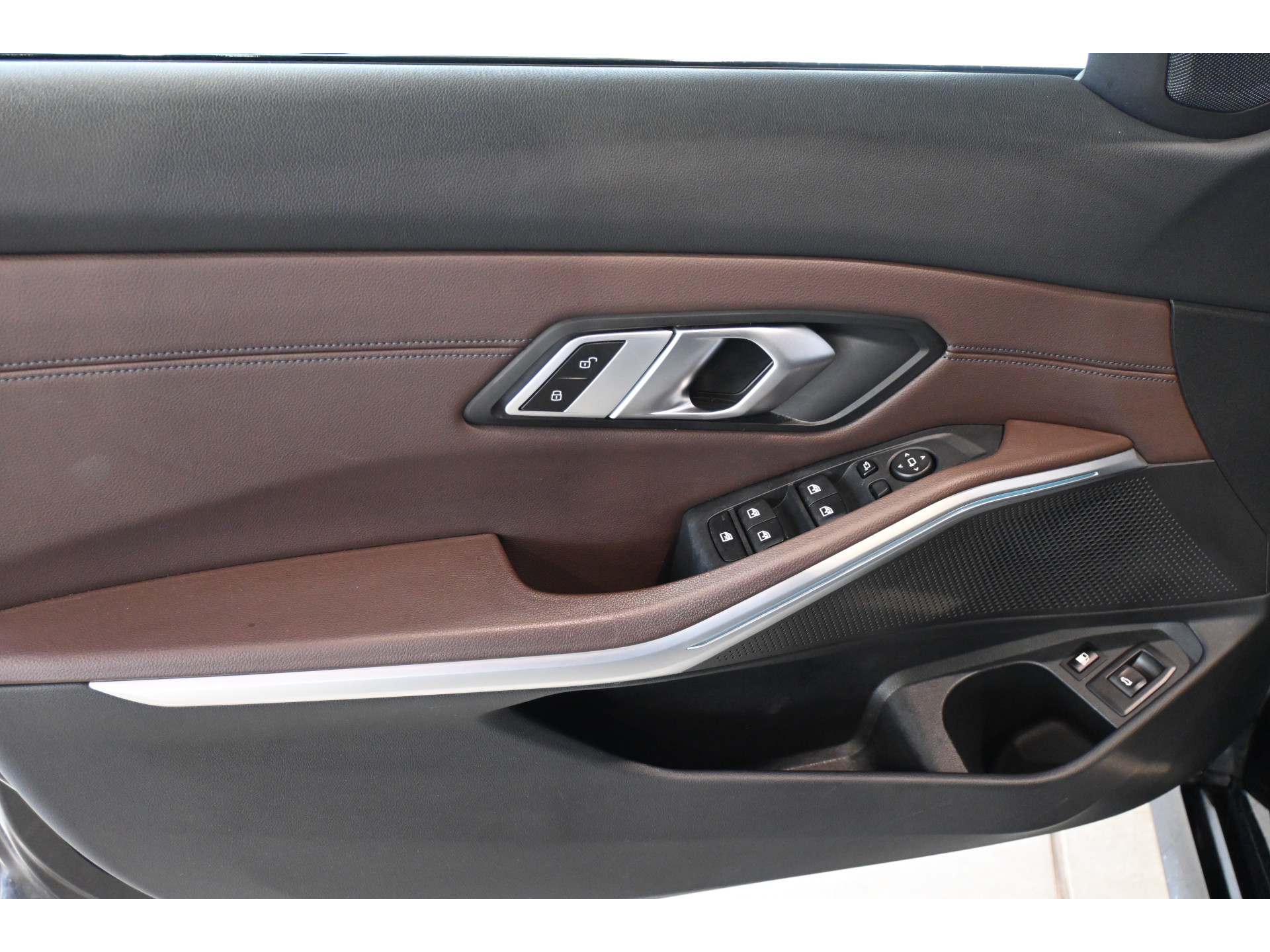 BMW 3-serie Touring 320e M-Sport Clima Cruise CarPlay LED Leder Navigatie 100% Onderhouden! Inruil Mogelijk!