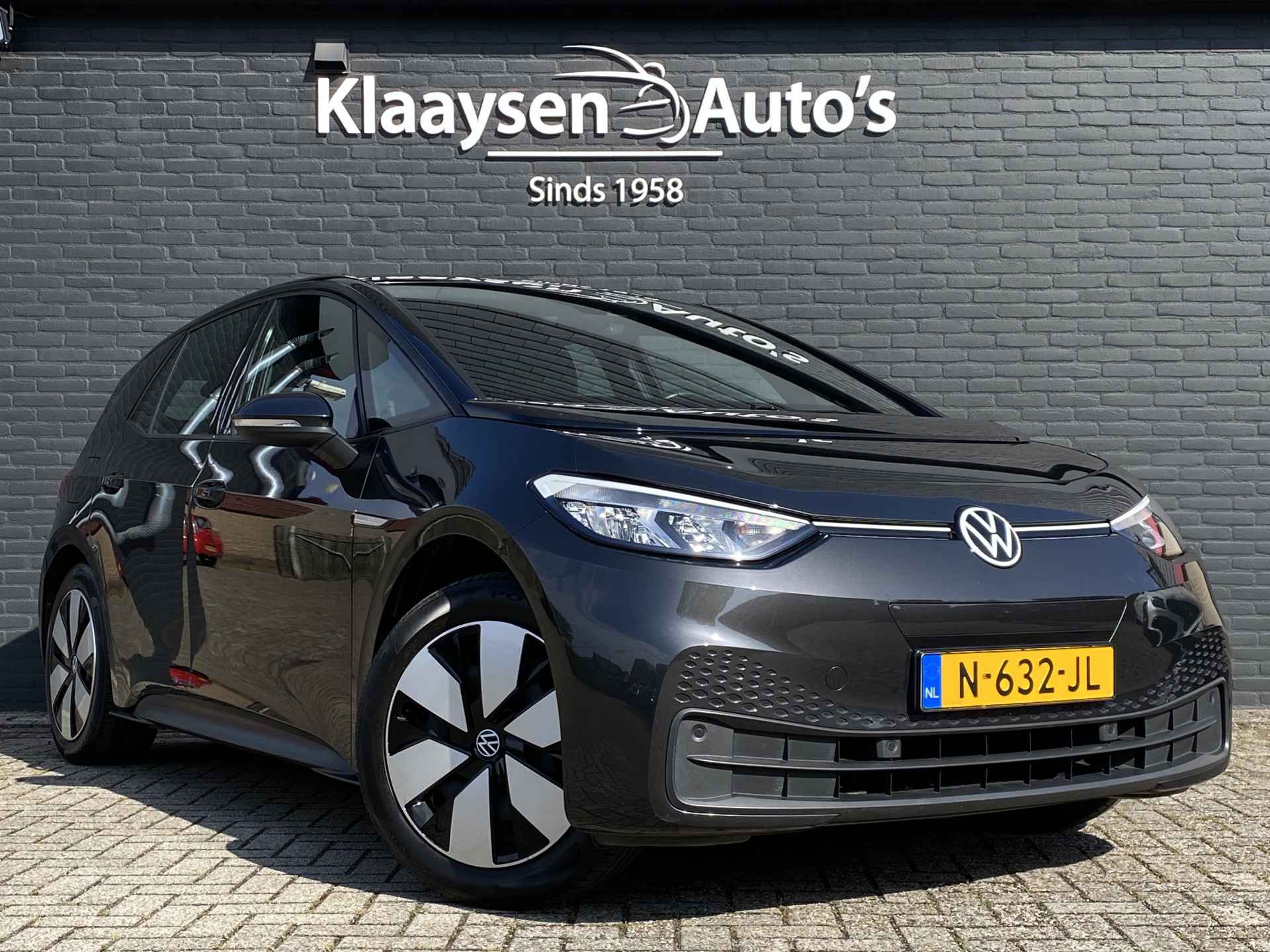 Volkswagen ID.3 Pure 45 kWh 150 pk | dealer onderhouden | navigatie | adapt. cruise | parkeersensoren | apple carplay