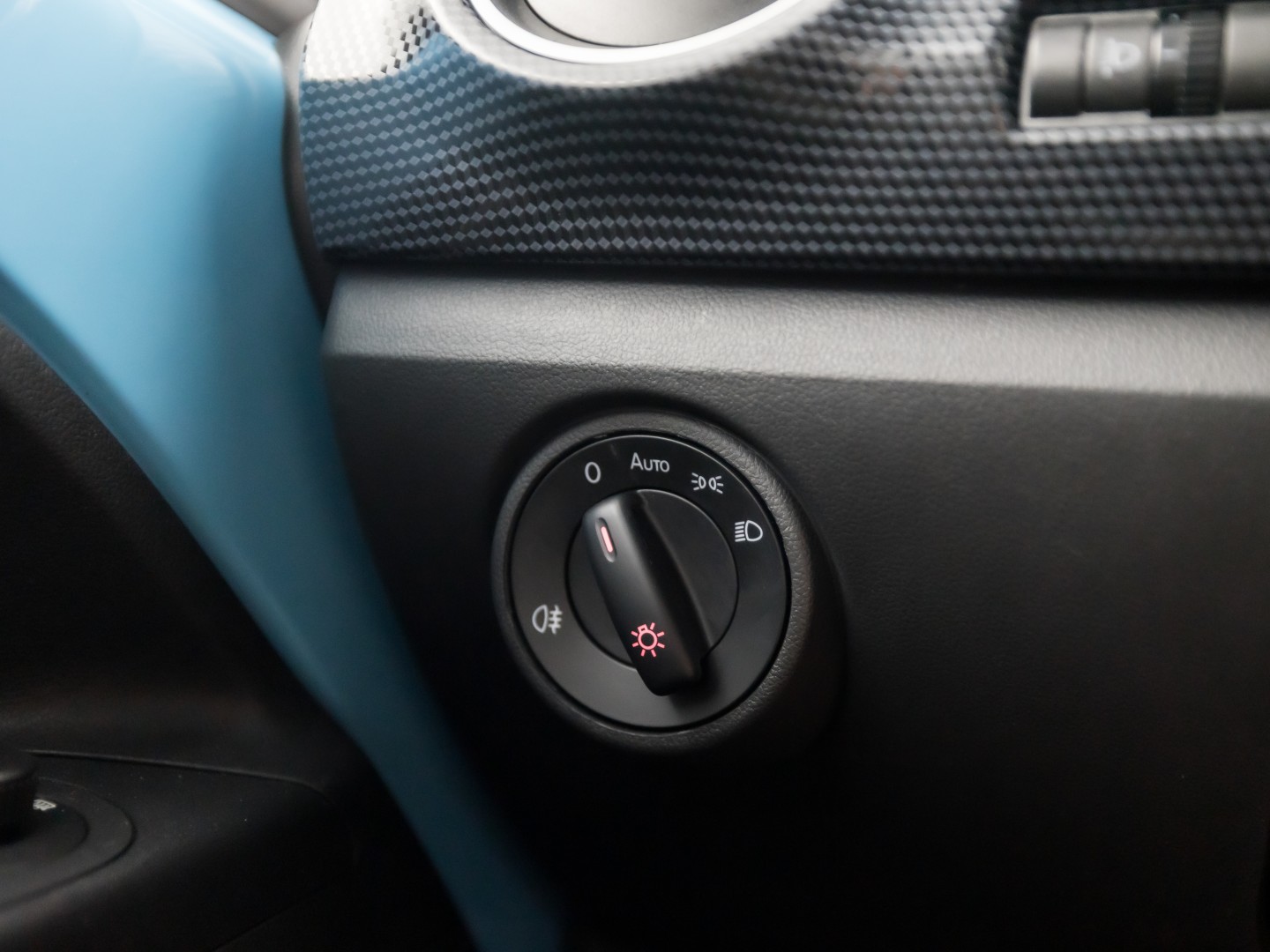 Volkswagen up! 1.0 Sport up! (AIRCO, 5 DEURS, CRUISE, PARKEERSENSOREN, GETINT GLAS, SPORTSTOELEN, LM VELGEN, NIEUWSTAAT)