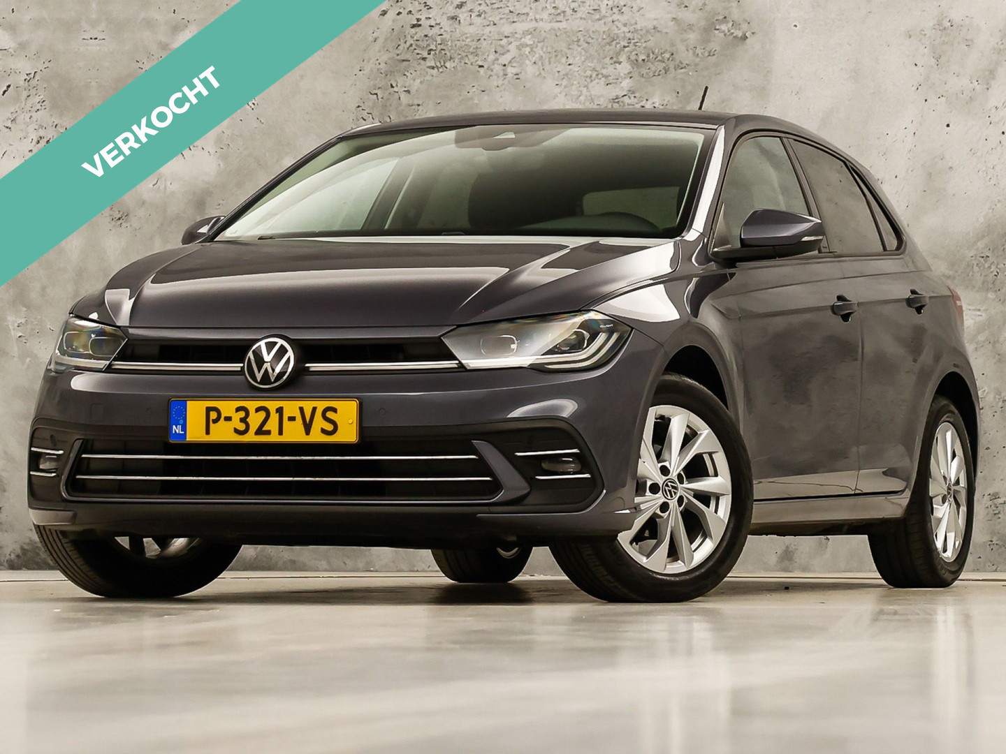 Volkswagen Polo 1.0 TSI Sport Automaat (VIRTUAL COCKPIT, APPLE CARPLAY, GROOT NAVI, CLIMATE, SPORTSTOELEN, LED KOPLAMPEN, GETINT GLAS, PARKEERSENSOREN, NIEUWSTAAT)