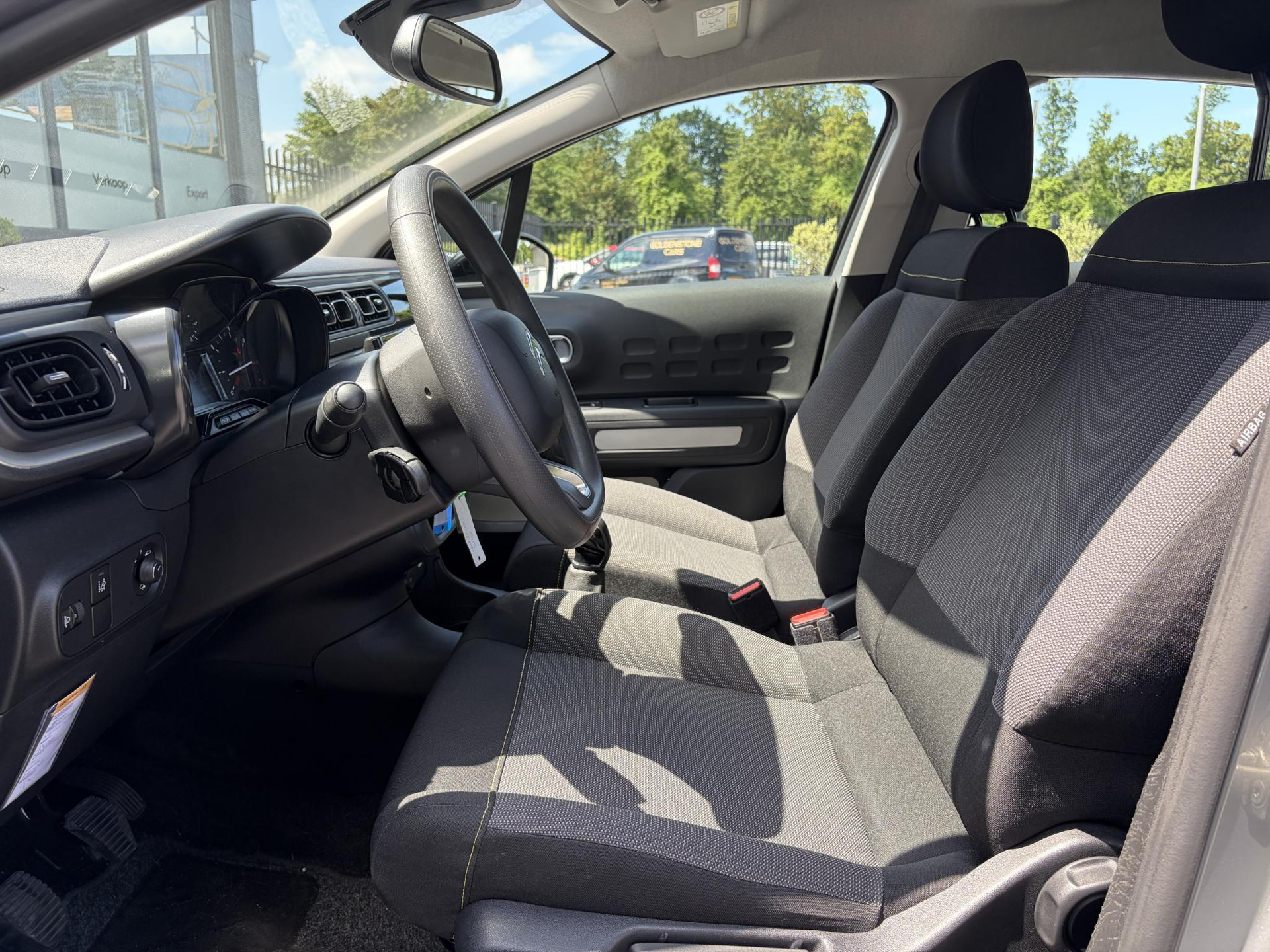 Citroen C3 1.2 PureTech S&S Feel Apple Carplay/Android,Trekhaak,Pdc,Navi,Clima,Cruise,Dealer Onderhouden,Rijstrooksensor,Apk tot 06-2027