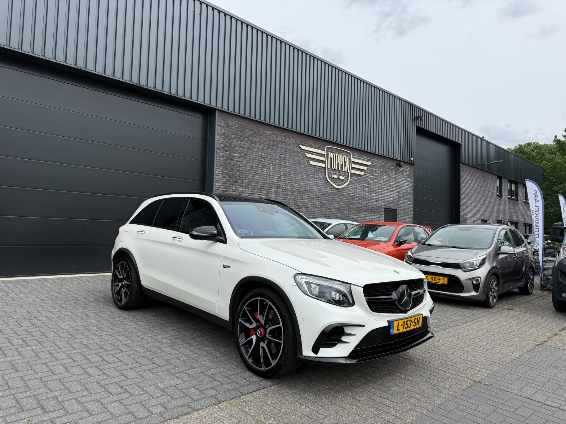 Mercedes-Benz GLC-klasse AMG 43 4MATIC | 3/6/12MND GARANTIE | KUIPSTOELEN | BURMESTER | MEMORY | PANO | ACC | STANDKACHEL | 360 CAMERA | BOMVOL | TREKHAAK |