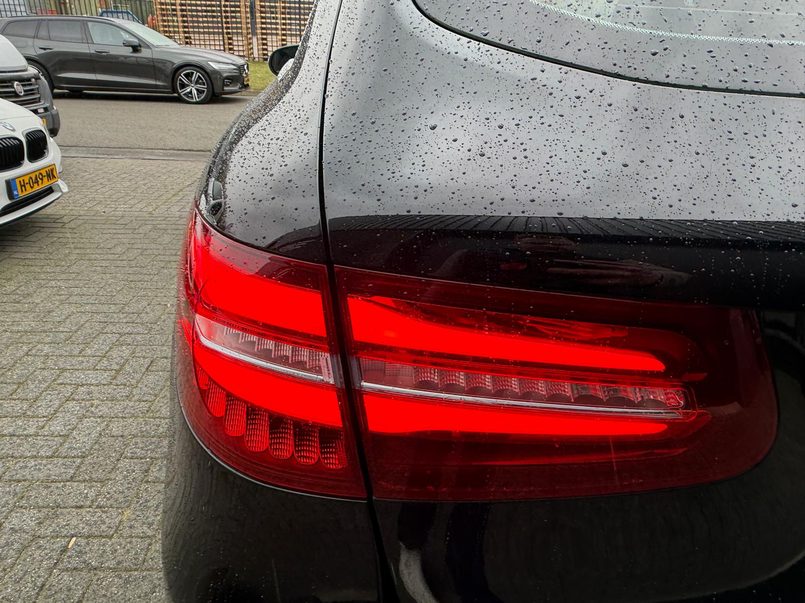 Mercedes-Benz GLC-klasse 220 d 4MATIC Premium Plus | 3/6/12MND GARANTIE | LED | CARPLAY | PANODAK | CRUISE | NAVI | TREKHAAK |