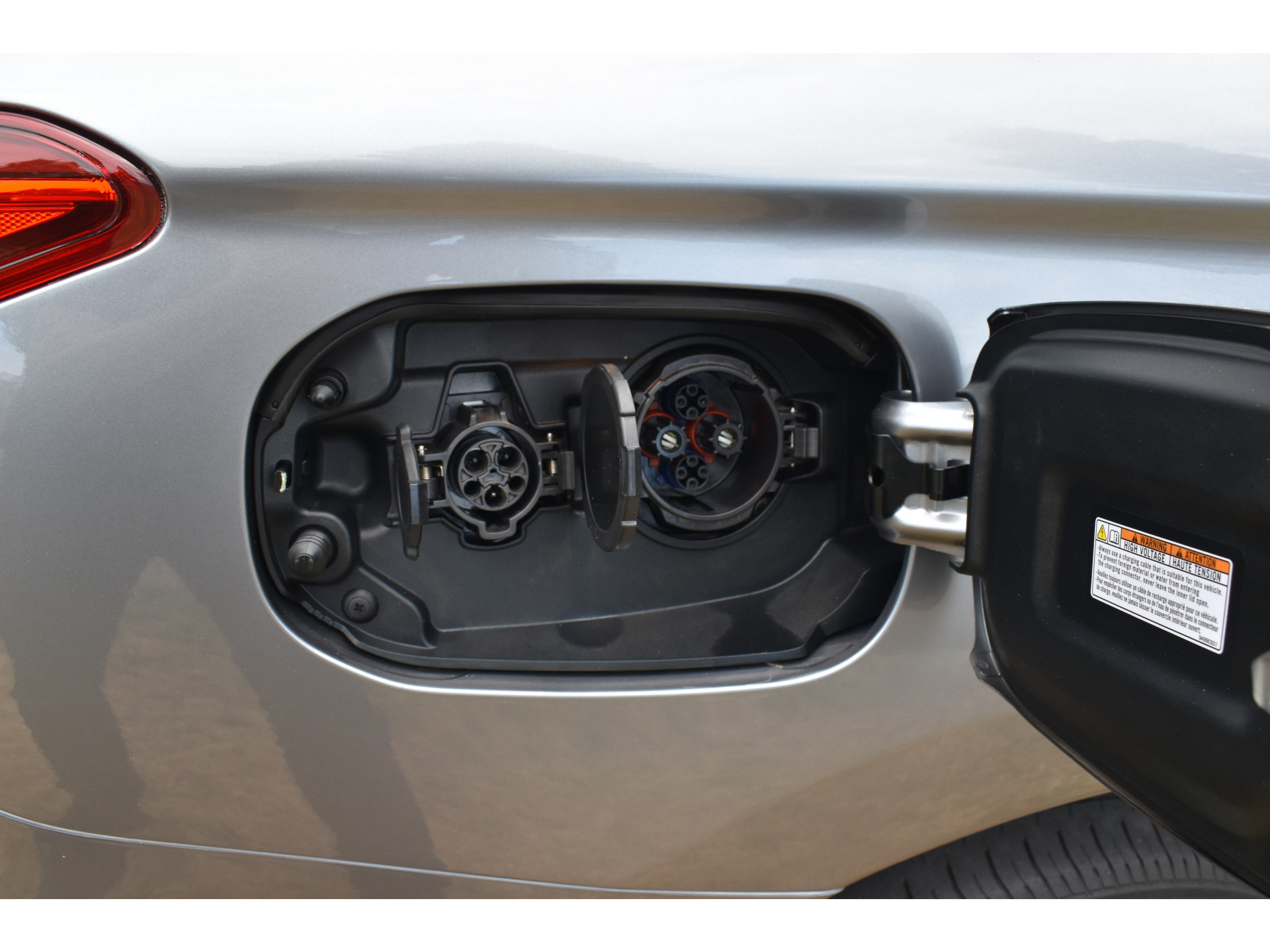 Mitsubishi Outlander 2.4 PHEV Instyle Plugin-hybride