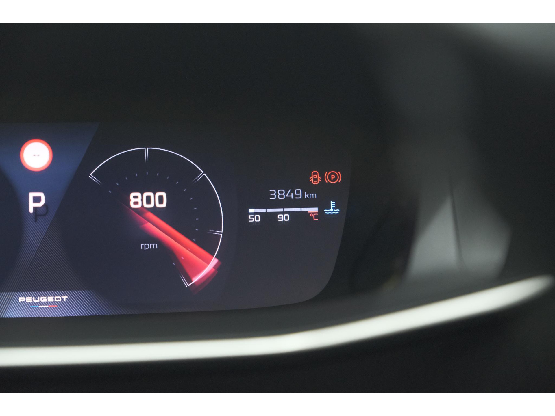 Peugeot 2008 PureTech 130 EAT8 GT | 360 Camera | Adaptieve Cruise Control | Dodehoekdetectie | Apple Carplay