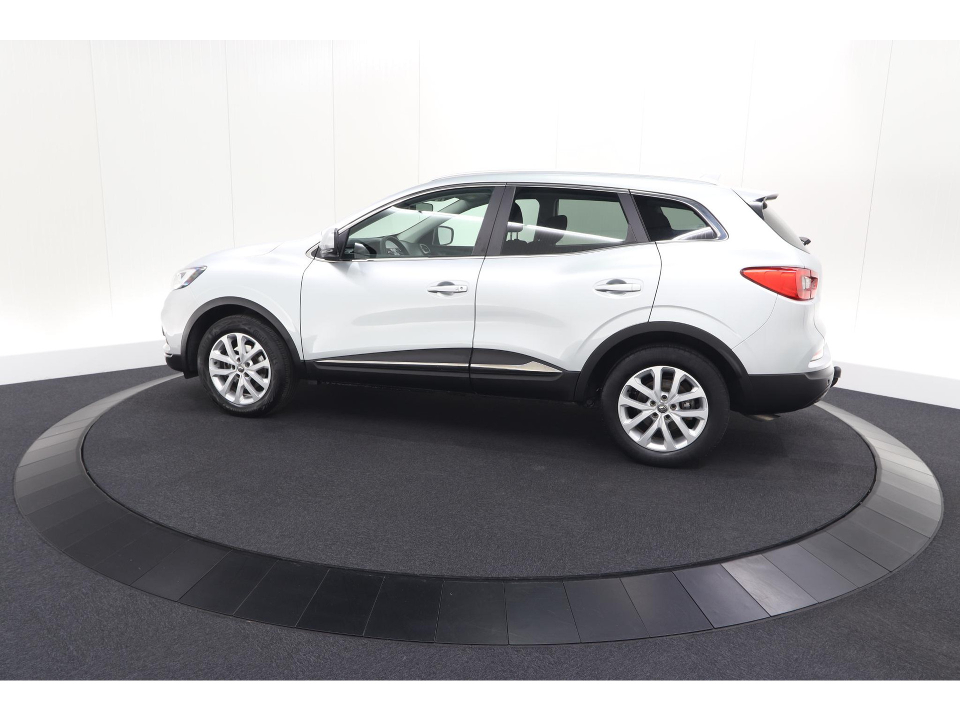 Renault Kadjar 1.3 TCe 140 Zen | Trekhaak | Apple Carplay | Navigatie | Parkeersensoren voor + Achter