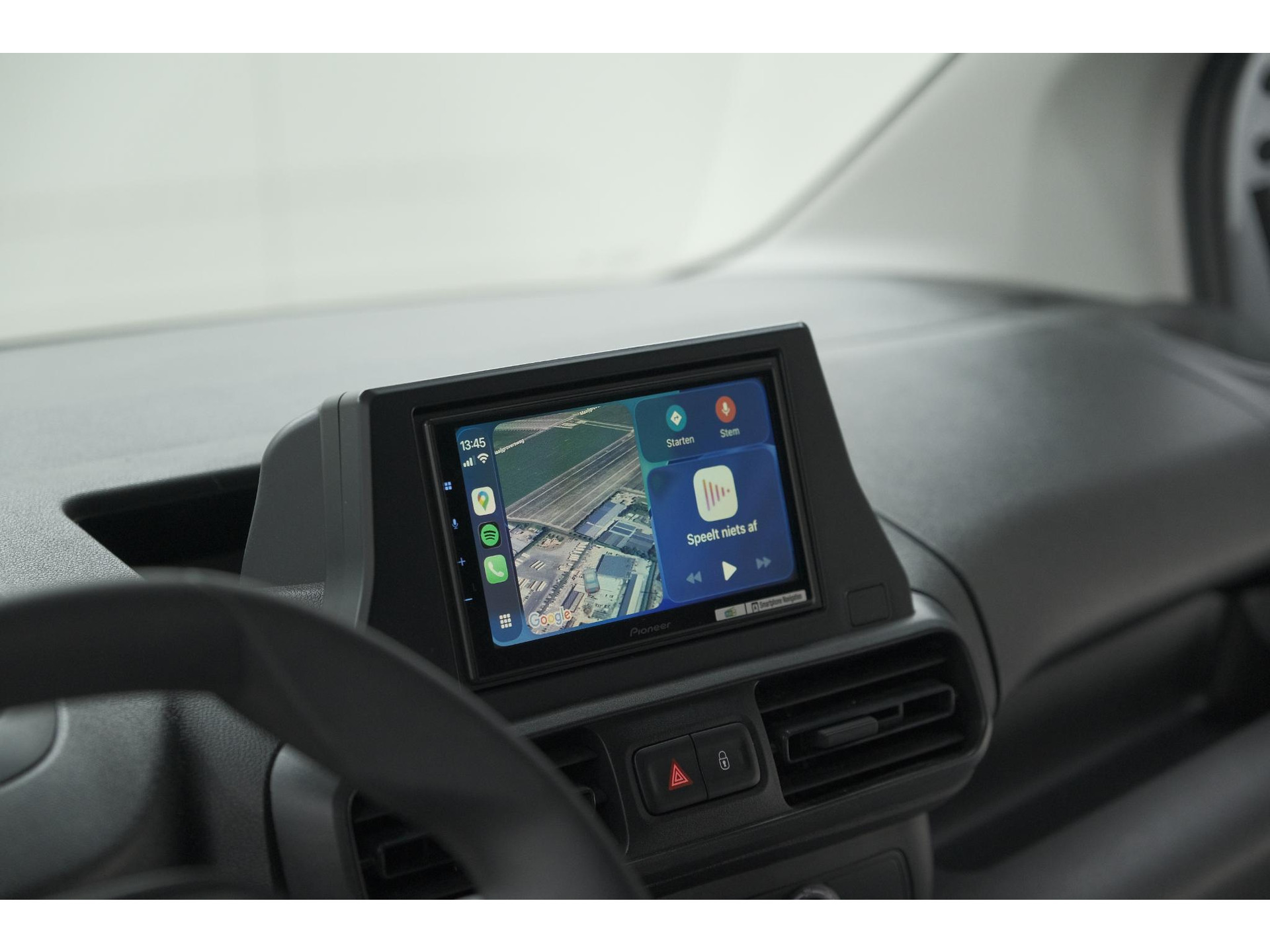 Peugeot Partner 1.5 BlueHDi 100 S&S L1 | Trekhaak | Camera | Apple Carplay | Laadruimte-Pakket