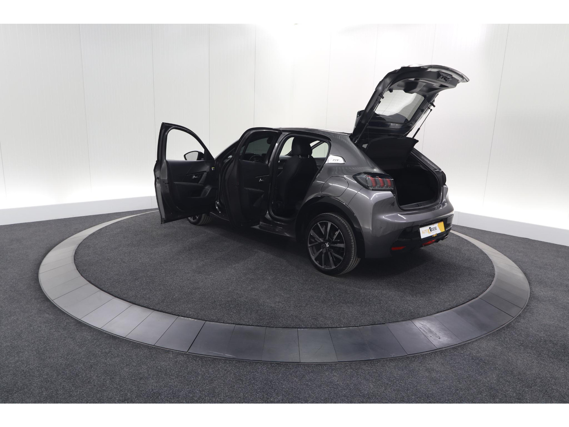 Peugeot 208 PureTech 100 GT | Camera | Adaptieve Cruise Control | Navigatie | Apple Carplay