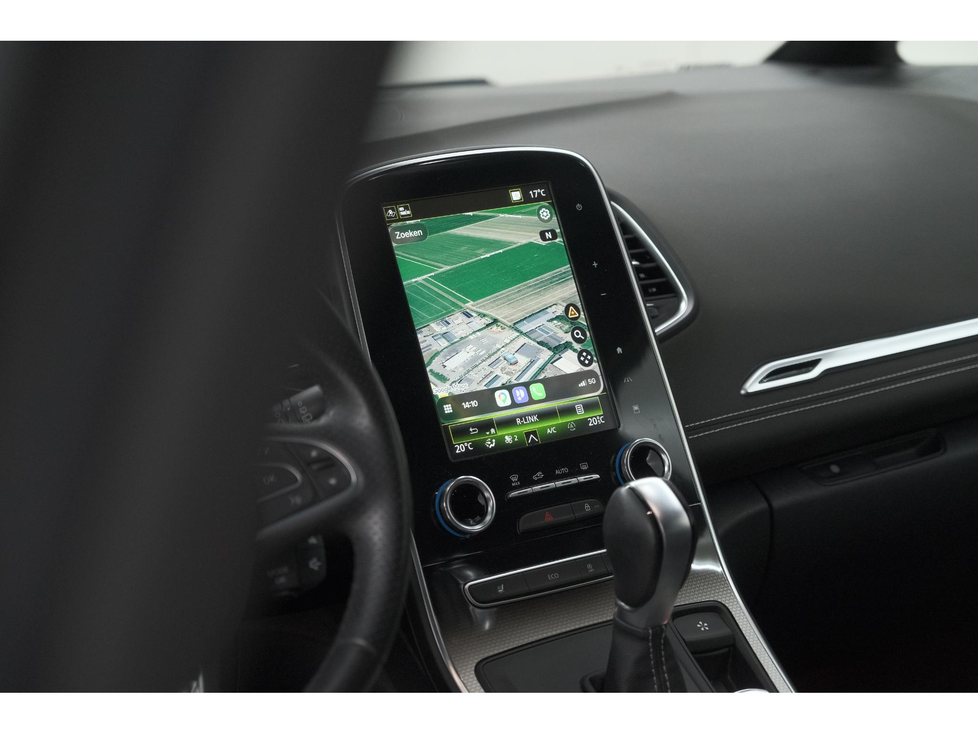 Renault Scénic TCE 160 EDC Black Edition | Trekhaak | Adaptieve Cruise Control | BOSE Premium Audio | Panoramadak
