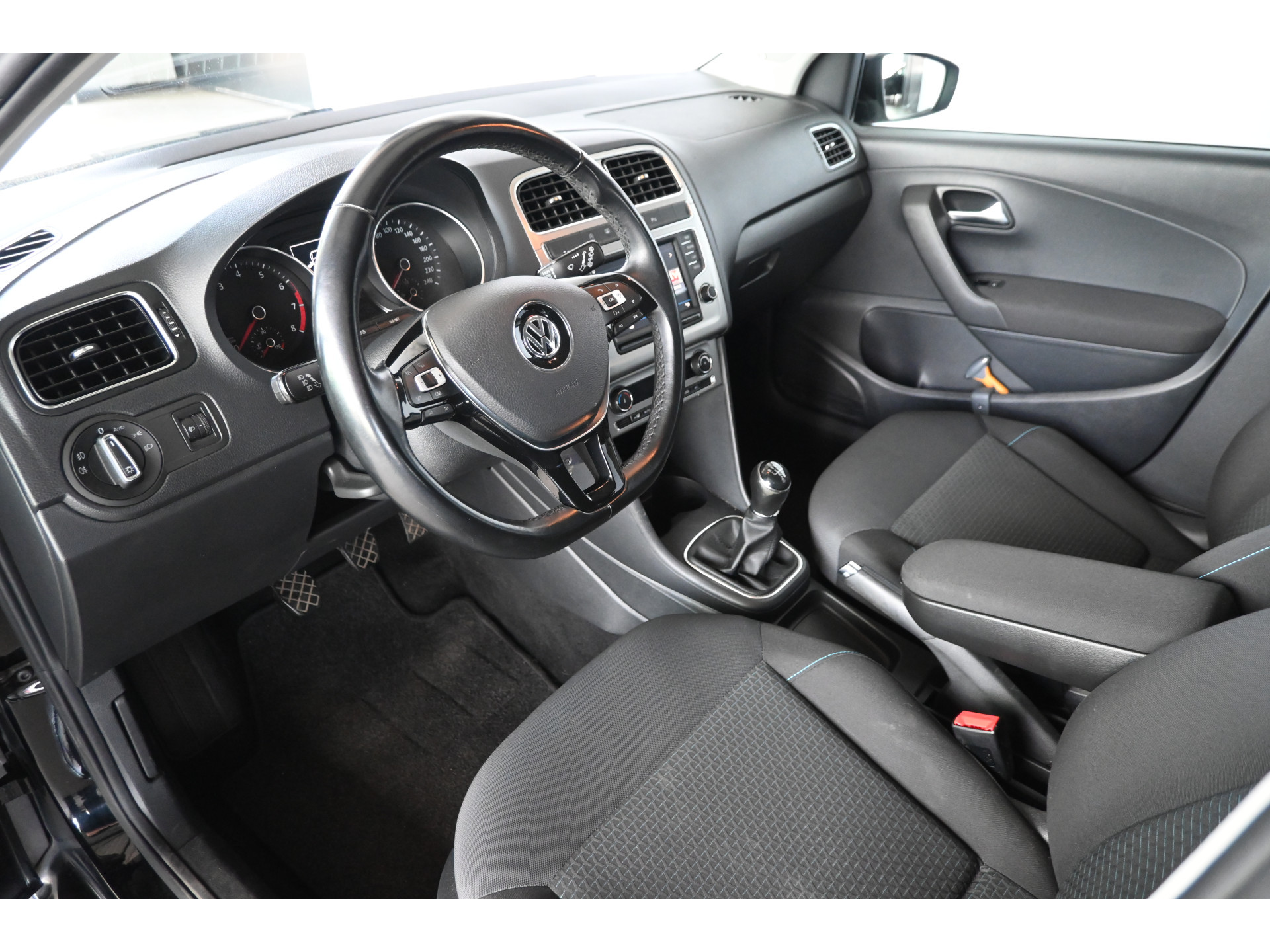 Volkswagen Polo 1.0 BlueMotion Edition Clima Navigatie Cruise Control Goed Onderhouden! Inruil Mogelijk!