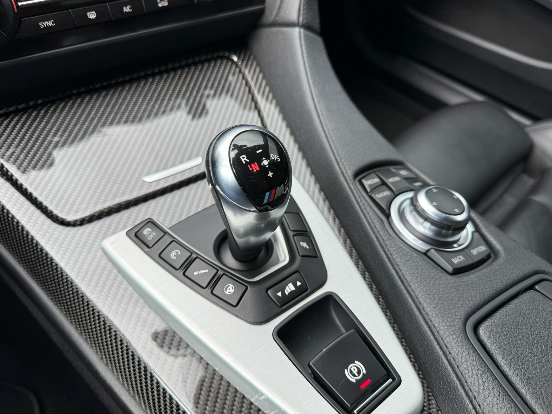 BMW 6-serie Gran Coupé M6 | 3/6/12MND GARANTIE | CARBON | NAVI | XENON | MEMORY | CRUISE | LEDER | MAT |