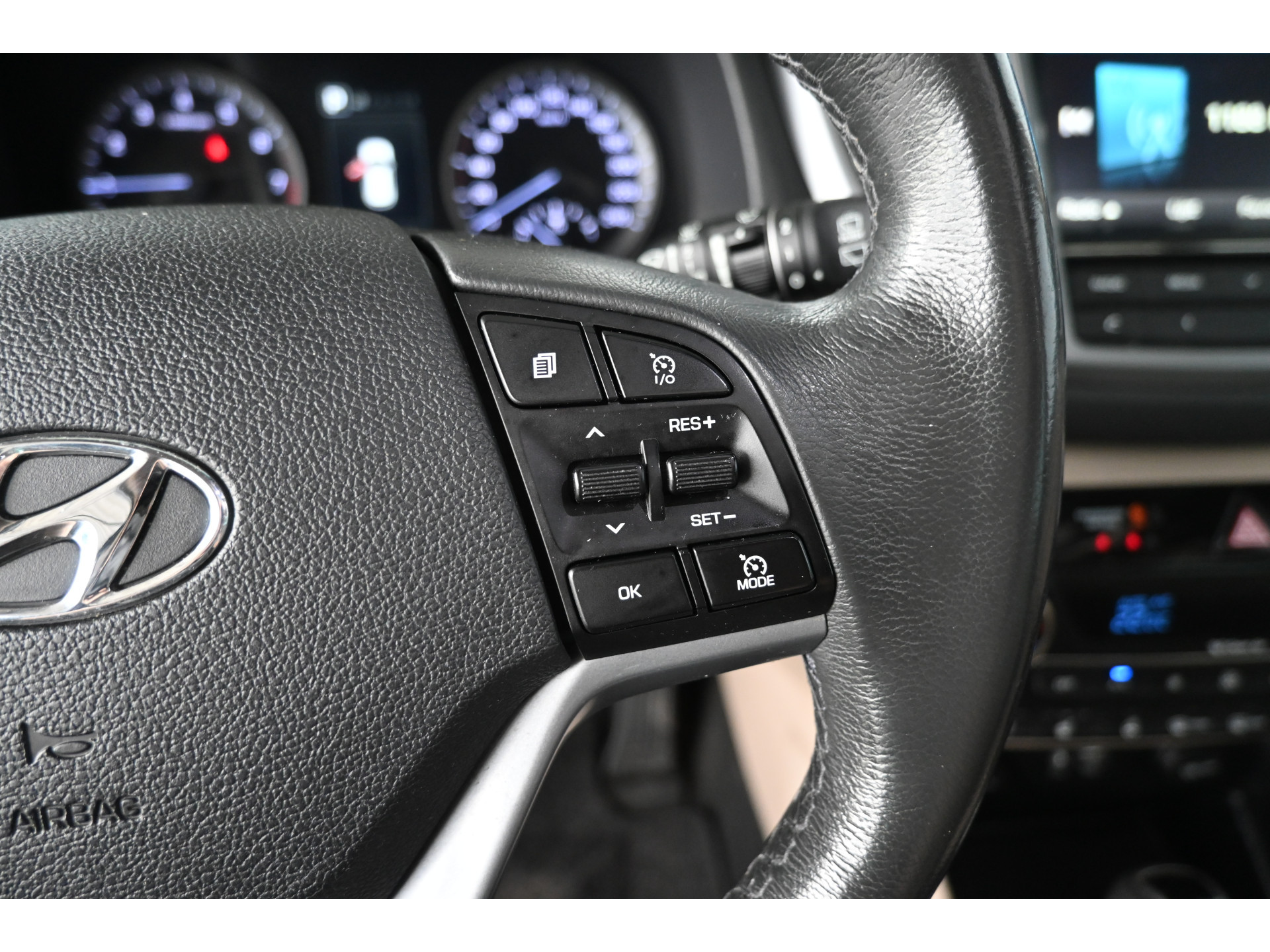 Hyundai Tucson 1.6 T-GDi Premium 4WD Automaat Panoramadak Navigatie Cruise Stoelverwarming Clima 100% Onderhouden! Inruil Mogelijk!